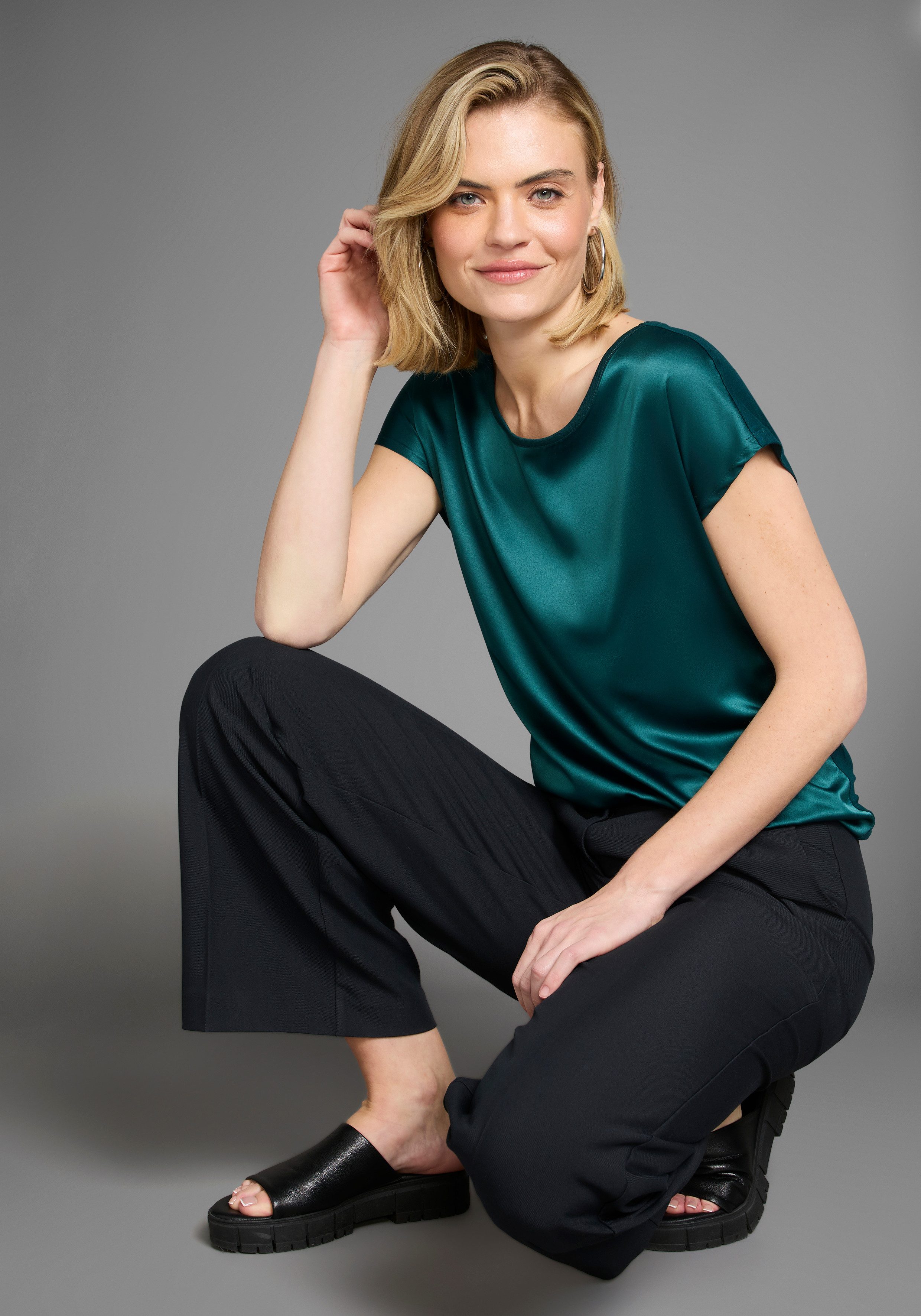 Laura Scott Shirtblouse van satijn en jersey