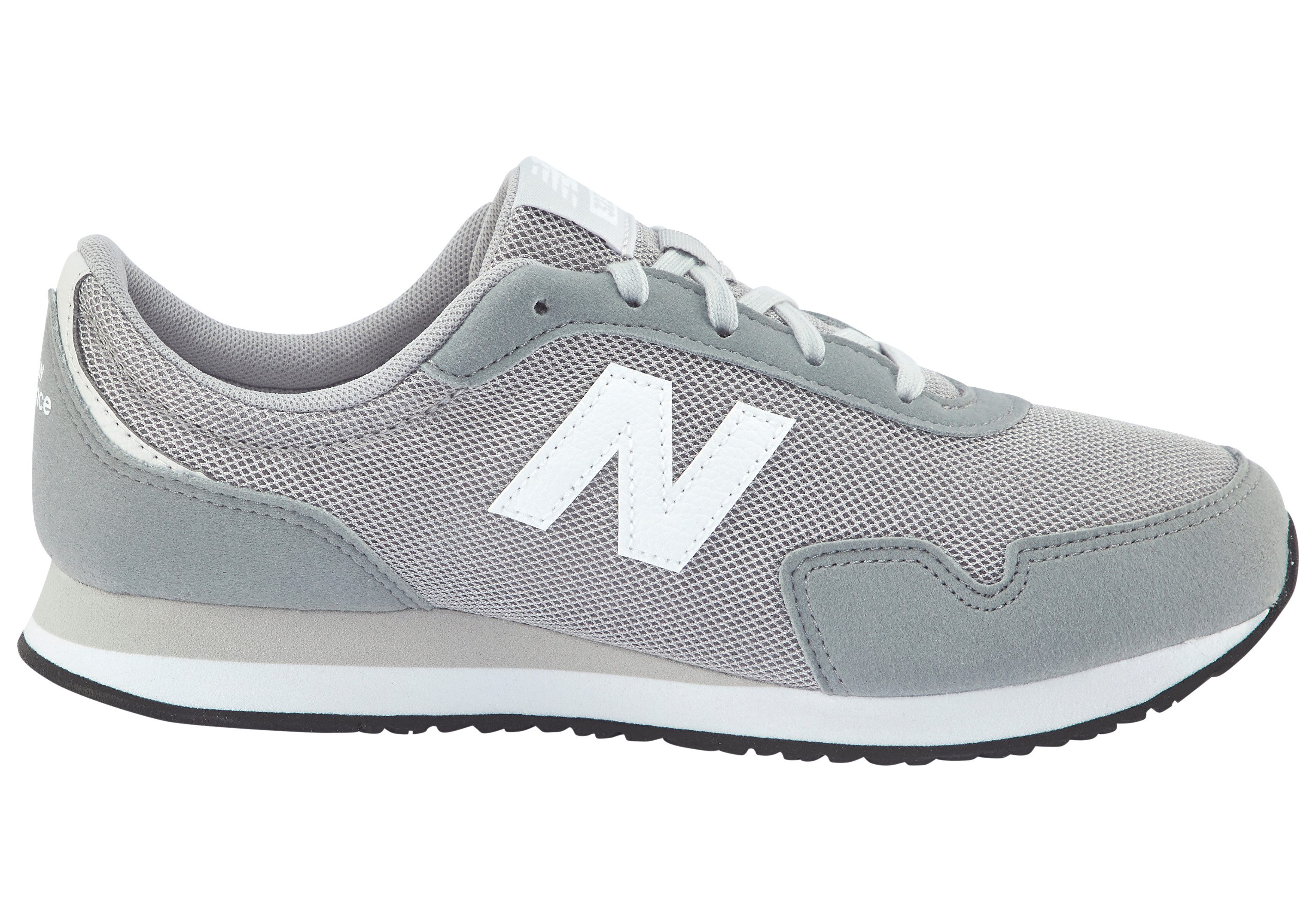 New Balance Sneakers 323