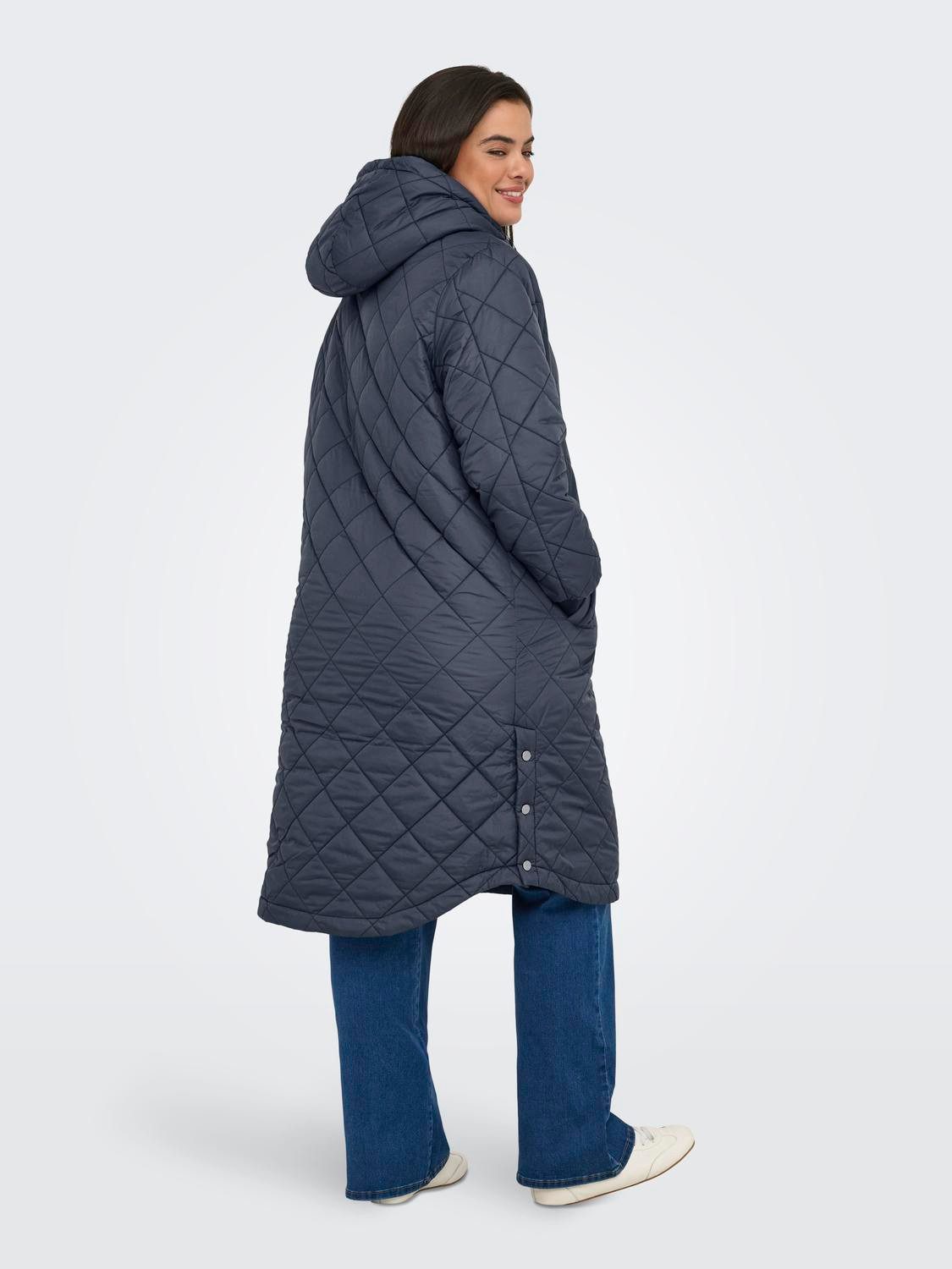 ONLY CARMAKOMA Gewatteerde jas CARNEWSANDY QUILT COAT CC OTW