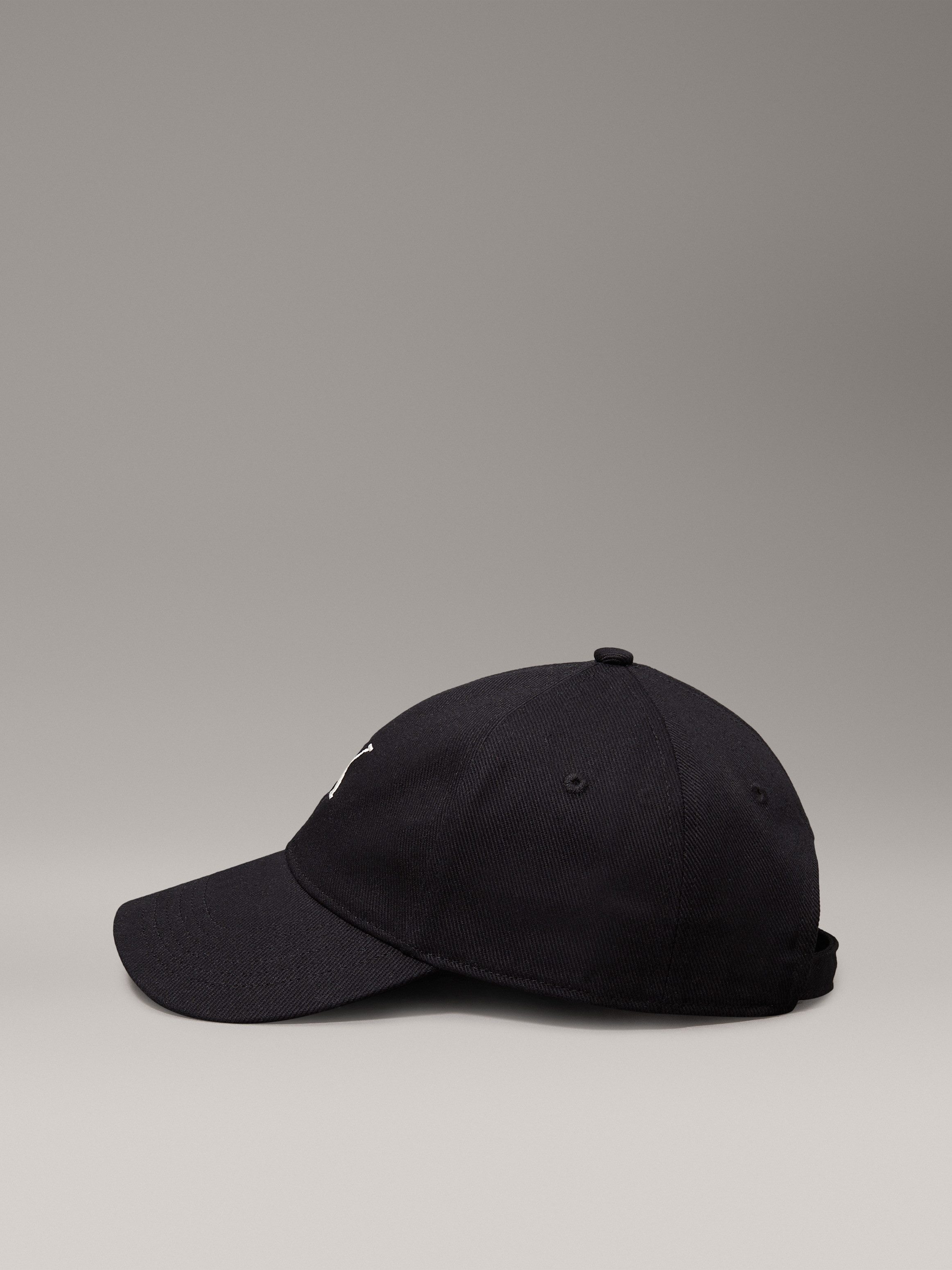 Calvin Klein Baseball pet EMBROIDERED MONOGRAM CAP