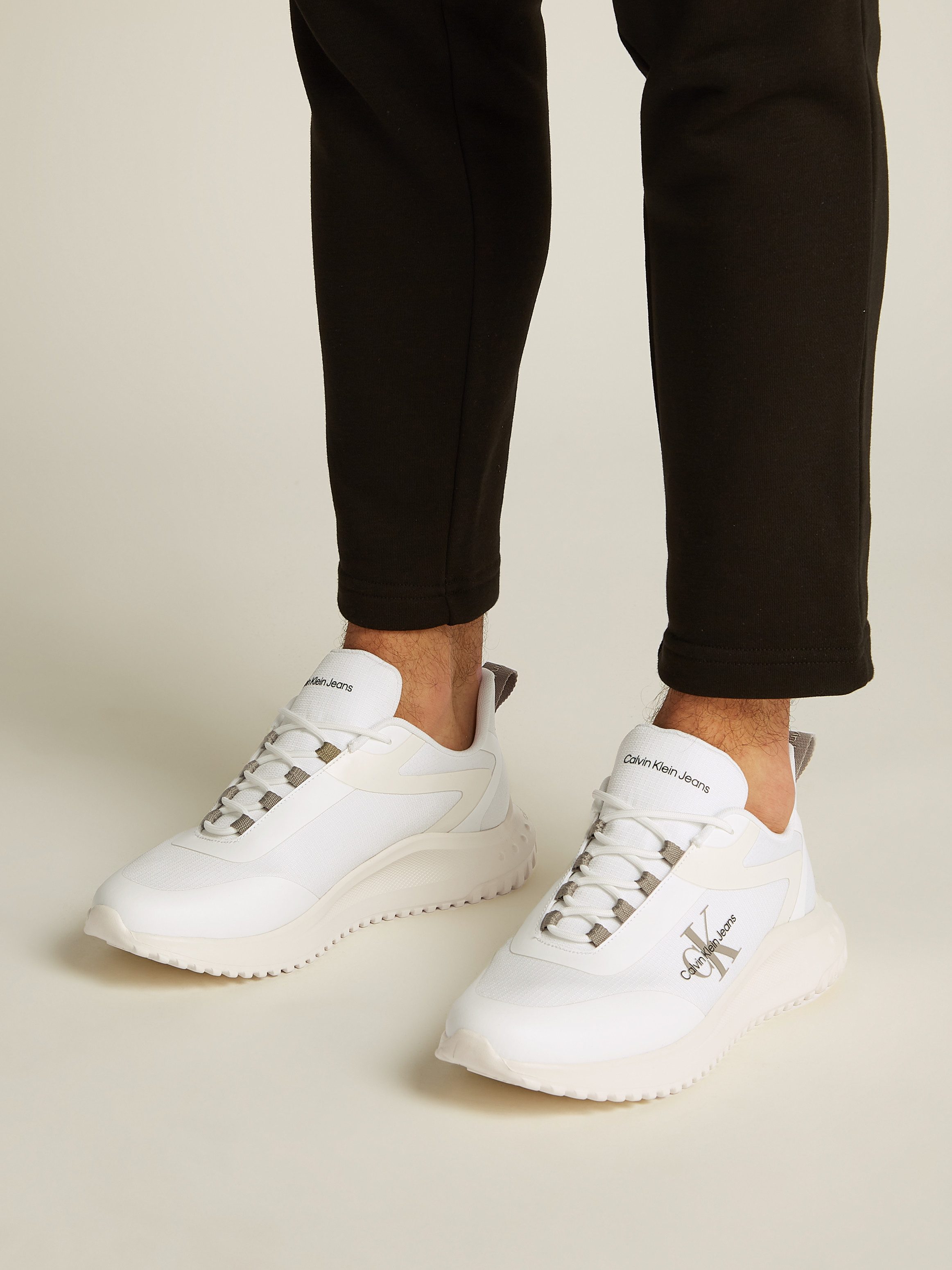 Calvin Klein Sneakers EVA RUNNER LOW LACE ML MIX met lichte profielzool, vrijetijdsschoen, lage schoen, veterschoen