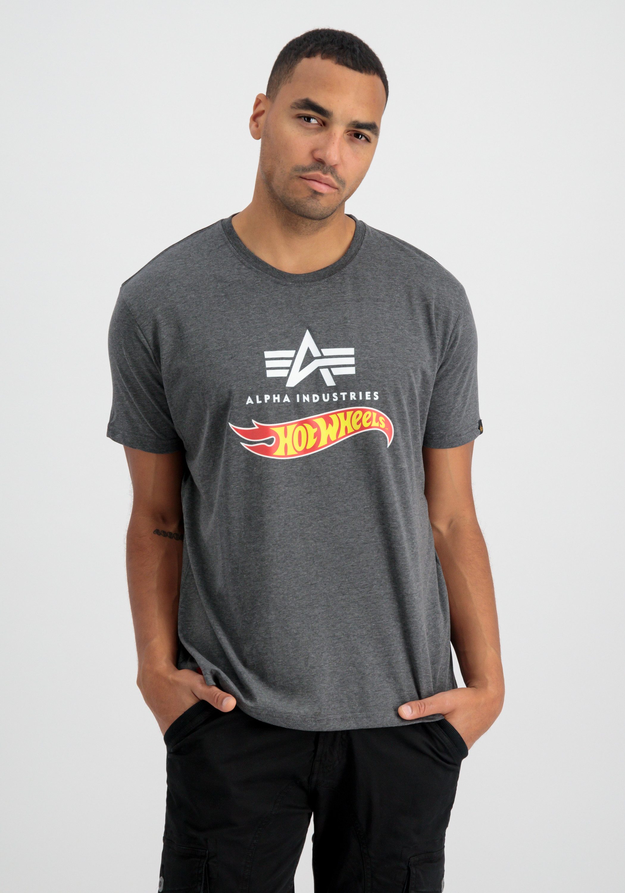 Alpha Industries Longsleeve  Men - T-Shirts Hot Wheels Flag T