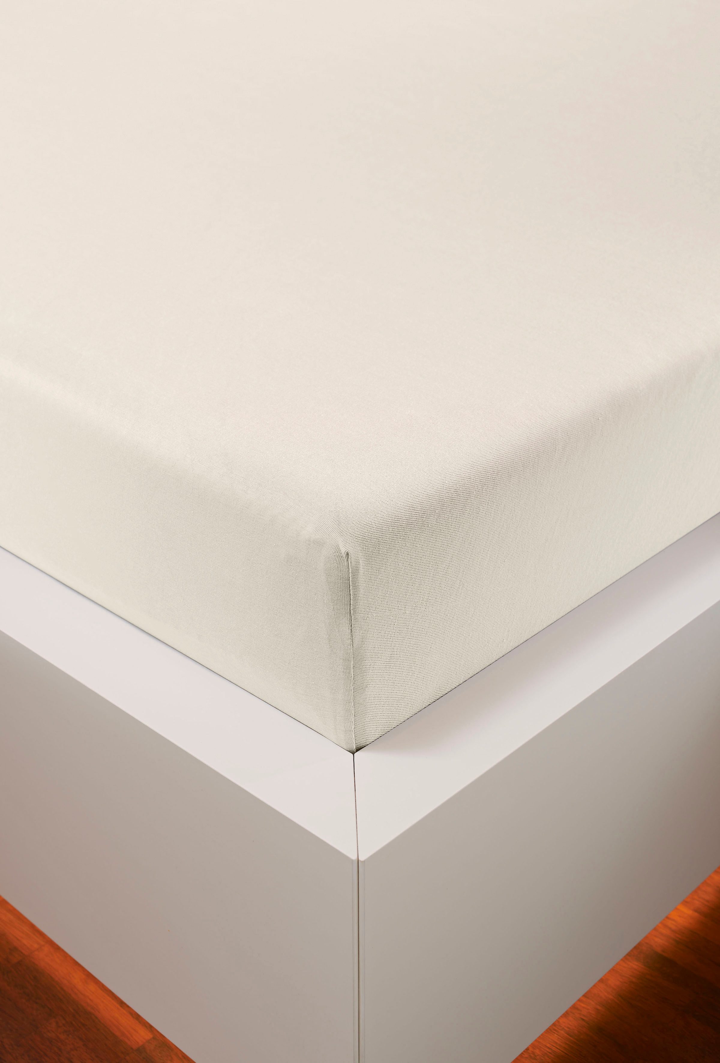bellana Hoeslaken Jersey-elastaan aqua in mt. 90x200, 140x200 of 180x200 cm van katoen, voor matrassen tot 35 cm hoogte, laken, hoeslaken (1 stuk)