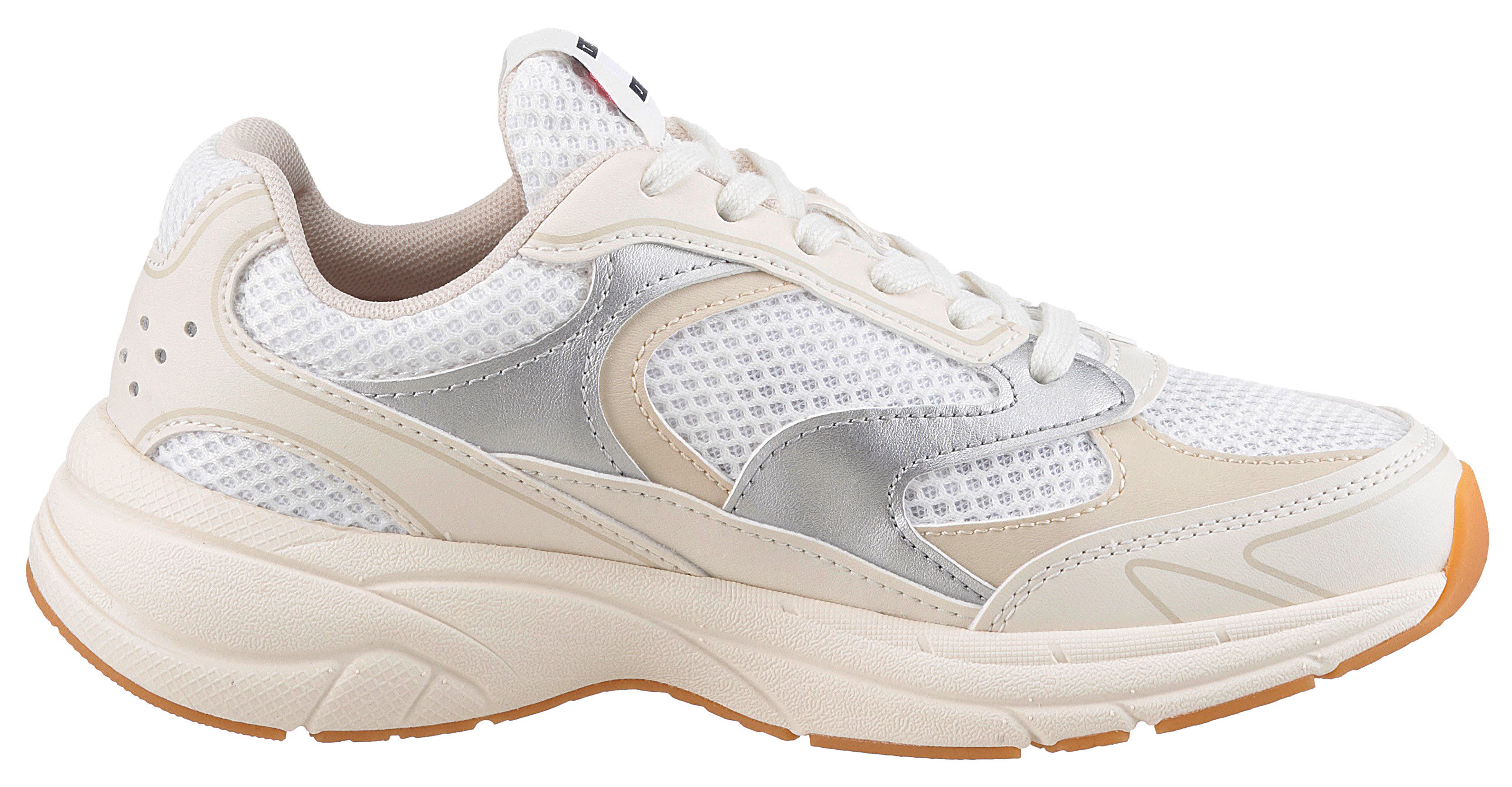 TOMMY JEANS Sneakers met sleehak THE CONEY METALLIC vrijetijdsschoen, veterschoen, lage schoen, ugly sneaker, logo-patch