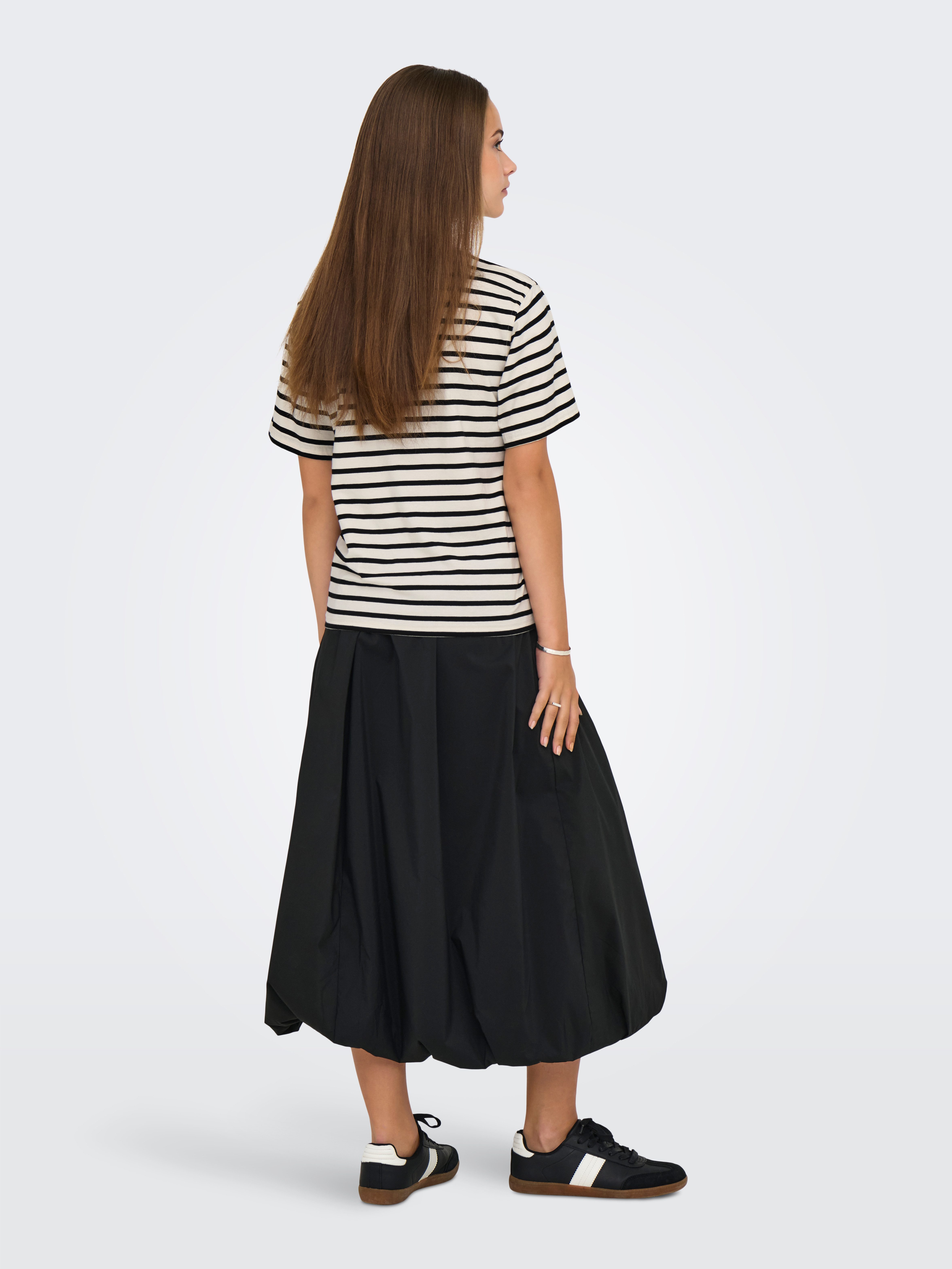 Only Shirt met korte mouwen ONLLIVINA S/S STRIPE TEE JRS NOOS