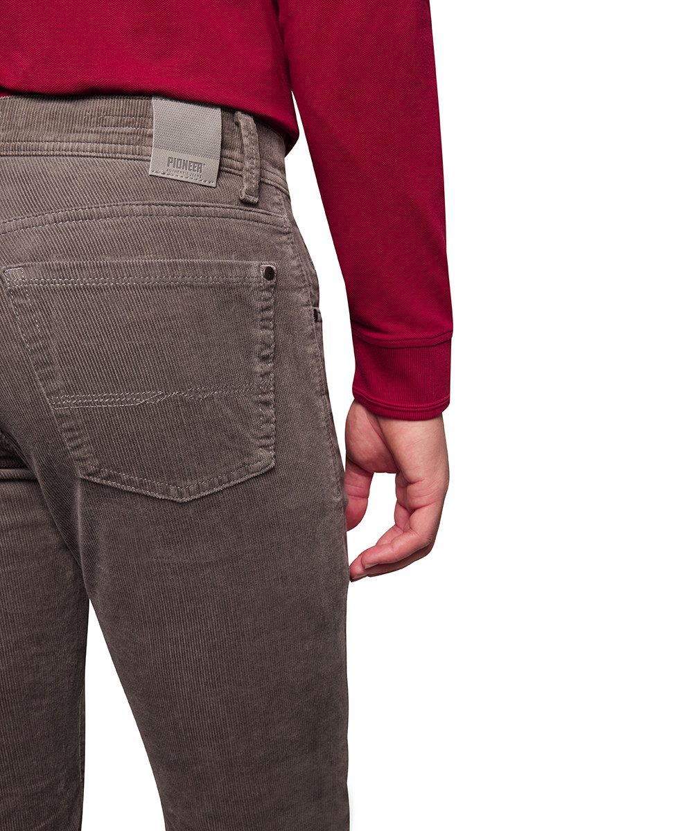 Pioneer Authentic Jeans Cordbroek Rando in five-pocketsstijl