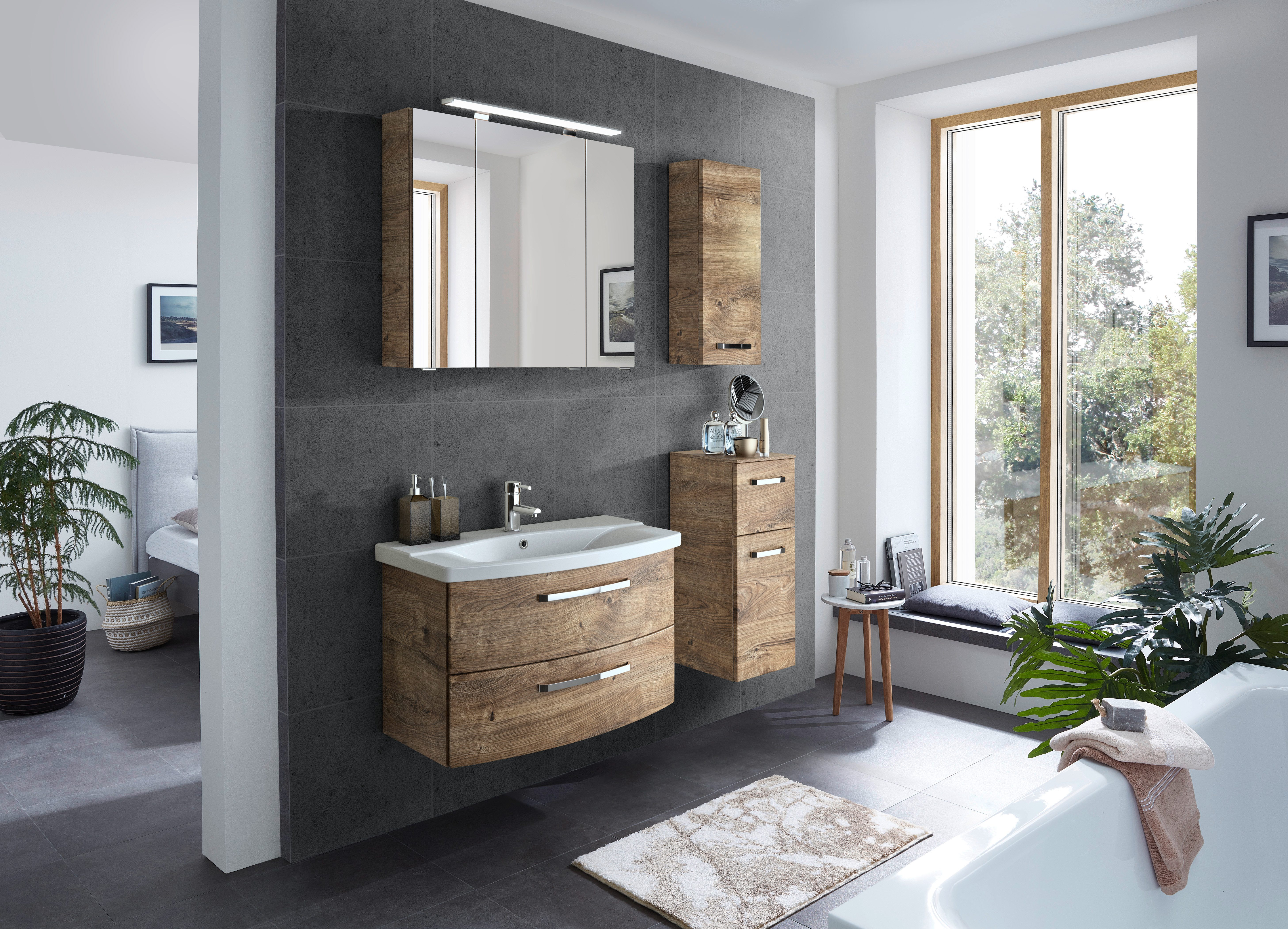 Saphir Badkamerspiegelkast Serie 4010 badkamer spiegelkast incl. LED-opbouwlamp Badkast 80 cm breed, 3 deuren, 6 glazen legplanken, incl. deurdemper
