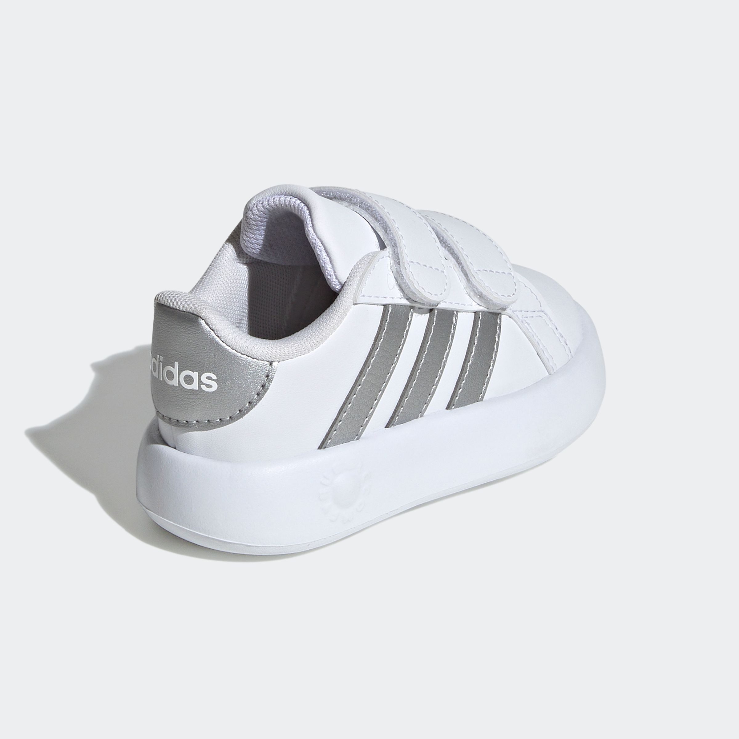 adidas Sportswear Klittenbandschoenen GRAND COURT 2.0 KIDS Design geïnspireerd op de adidas Superstar, voor kinderen