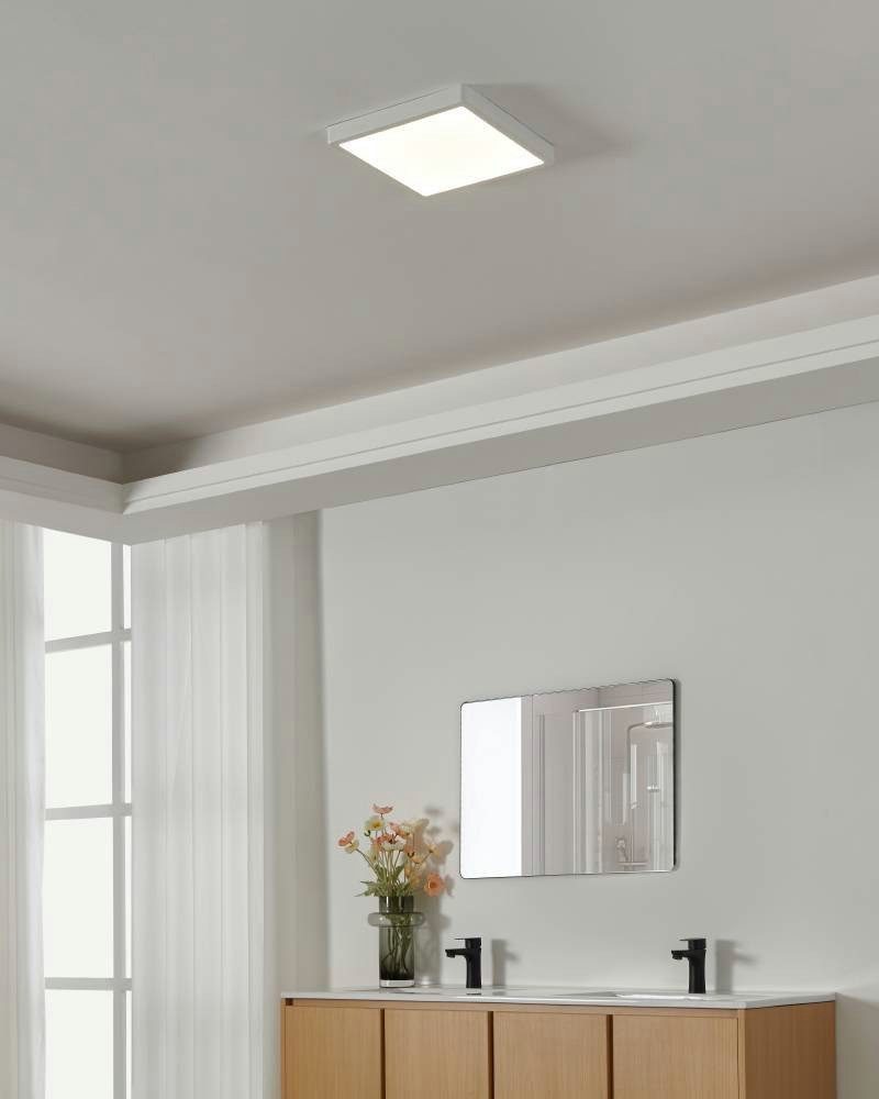 EGLO Plafondlamp FUEVA 5 plafondlamp, wit, IP44, lage opbouwhoogte, 20 watt, vierkant (1 stuk)