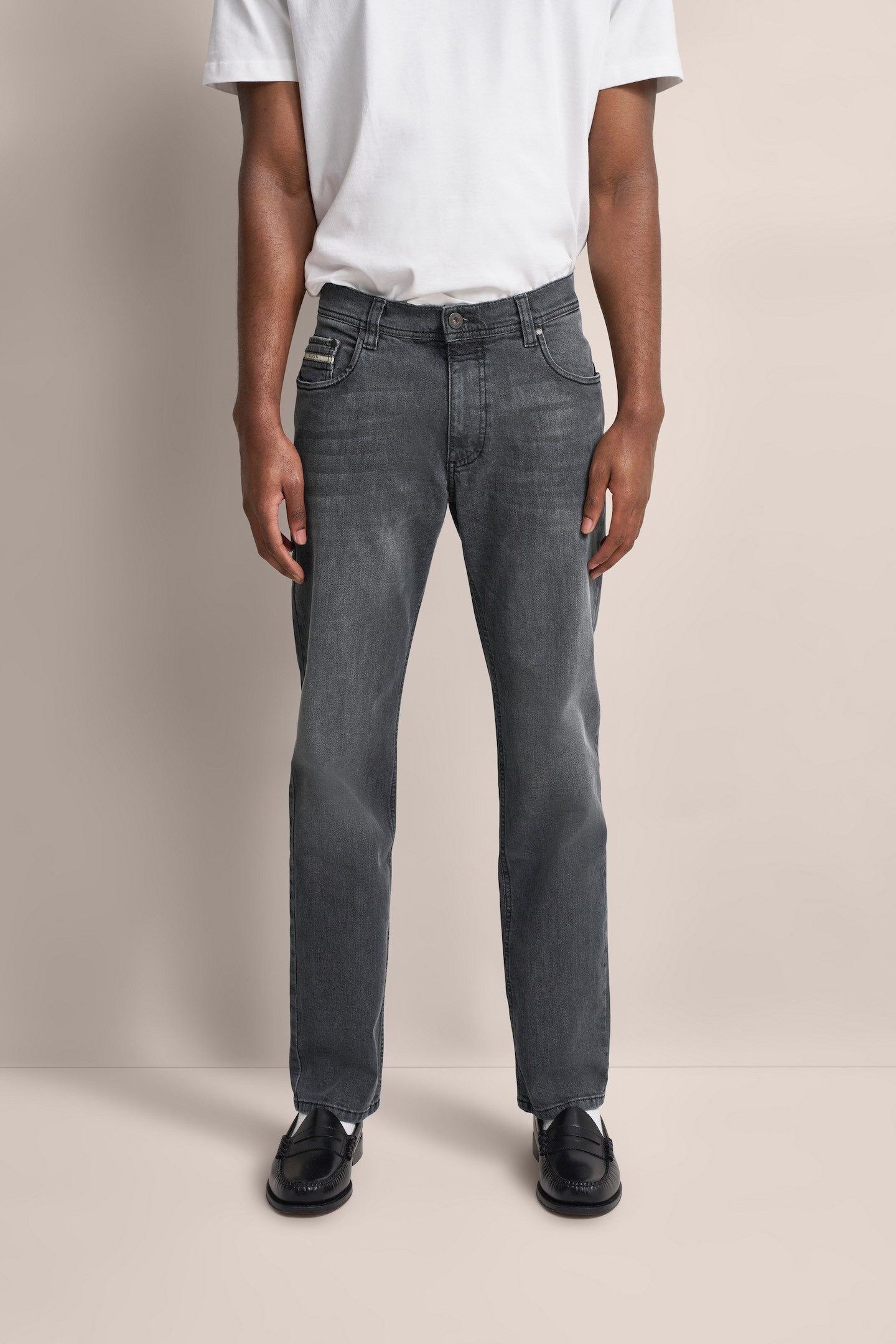 Bugatti 5-pocket jeans met een lichte used-look heren jeans maat 3832 grijs