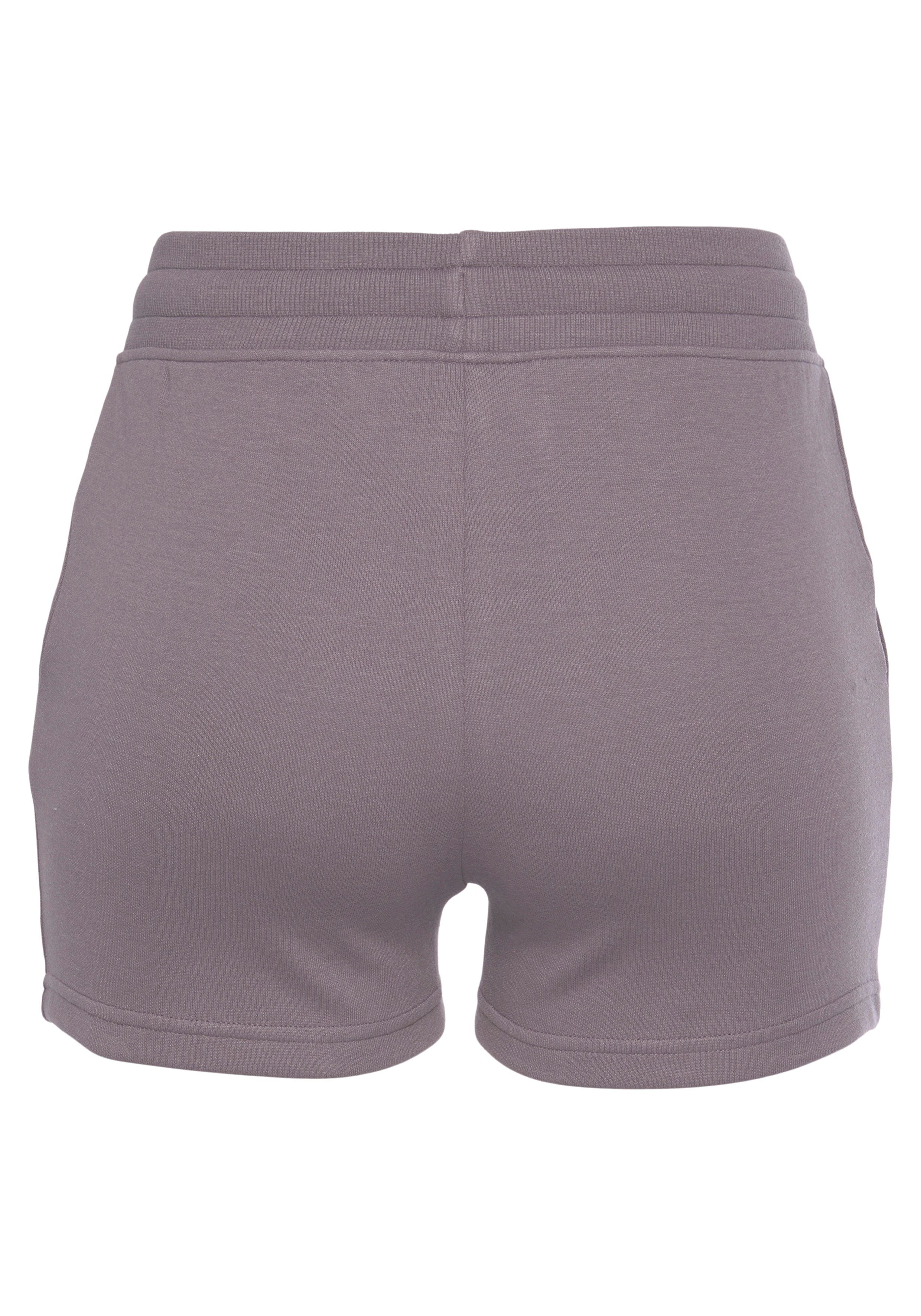 Bench. Loungewear Short met logoprint en borduursel