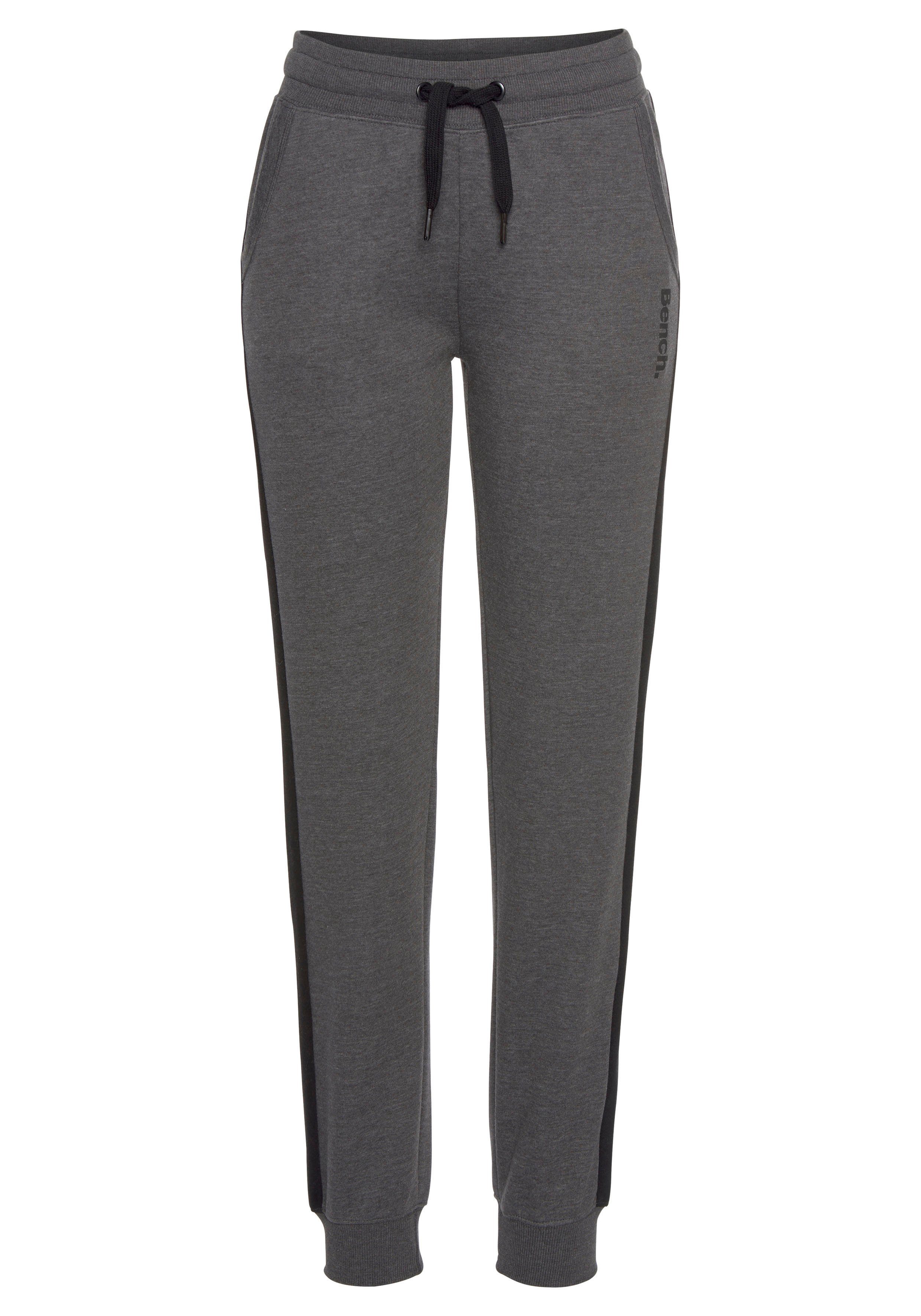Bench. Loungewear Sweatbroek met zijstrepen en smalle pijpen, loungepak