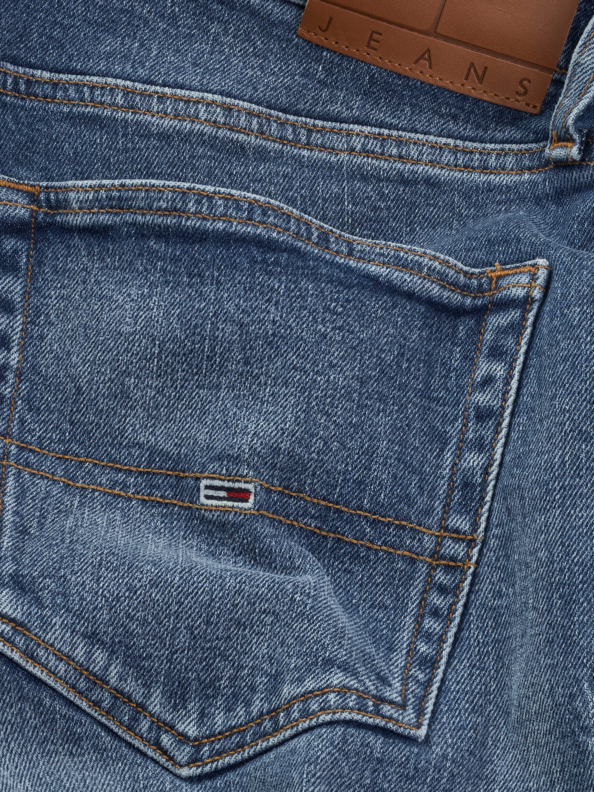 TOMMY JEANS Slim fit jeans AUSTIN SLIM TAPERED naar de enkel toe smaller wordende jeans met gemiddelde taillehoogte