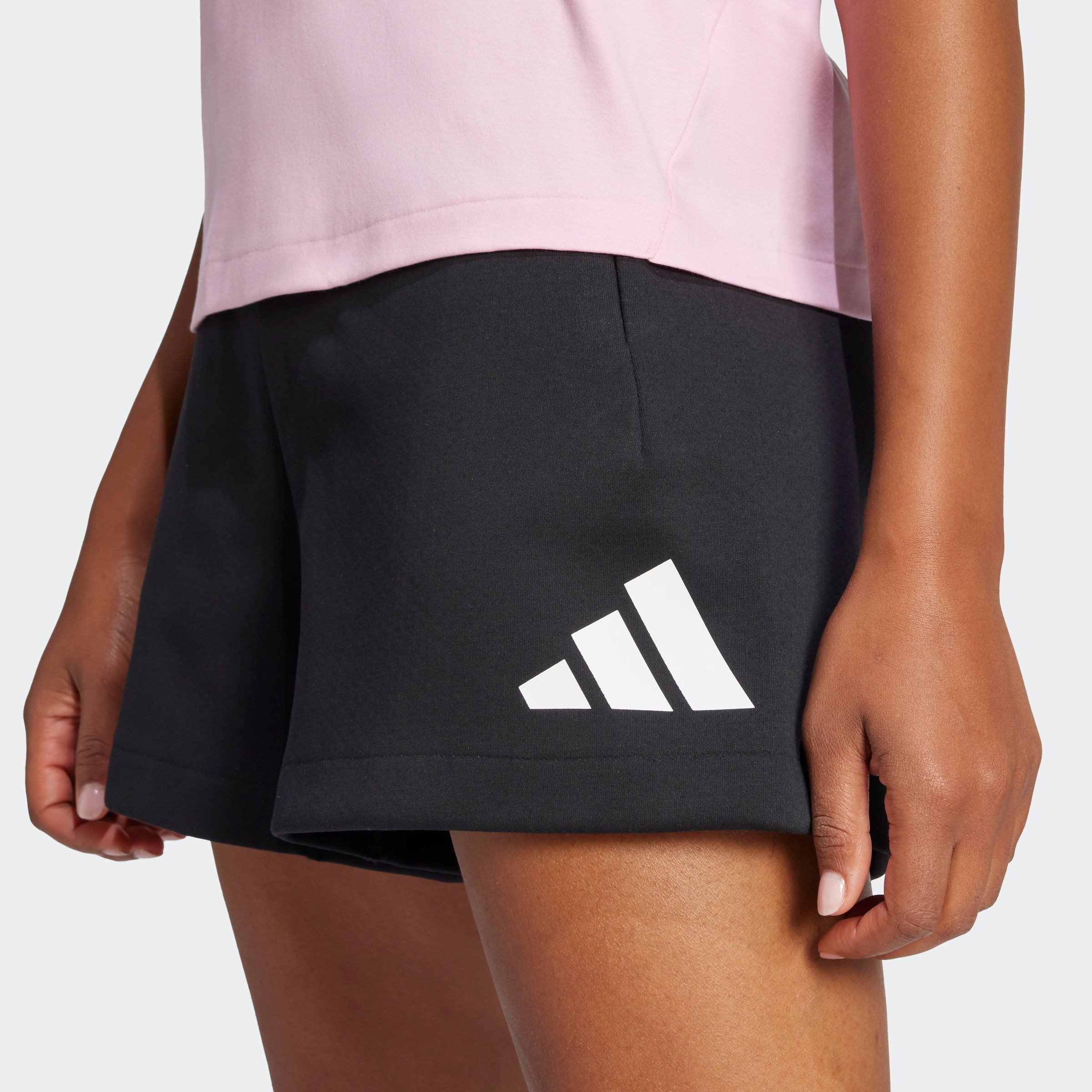 adidas Sportswear Short W Z.N.E. SHORT (1-delig)