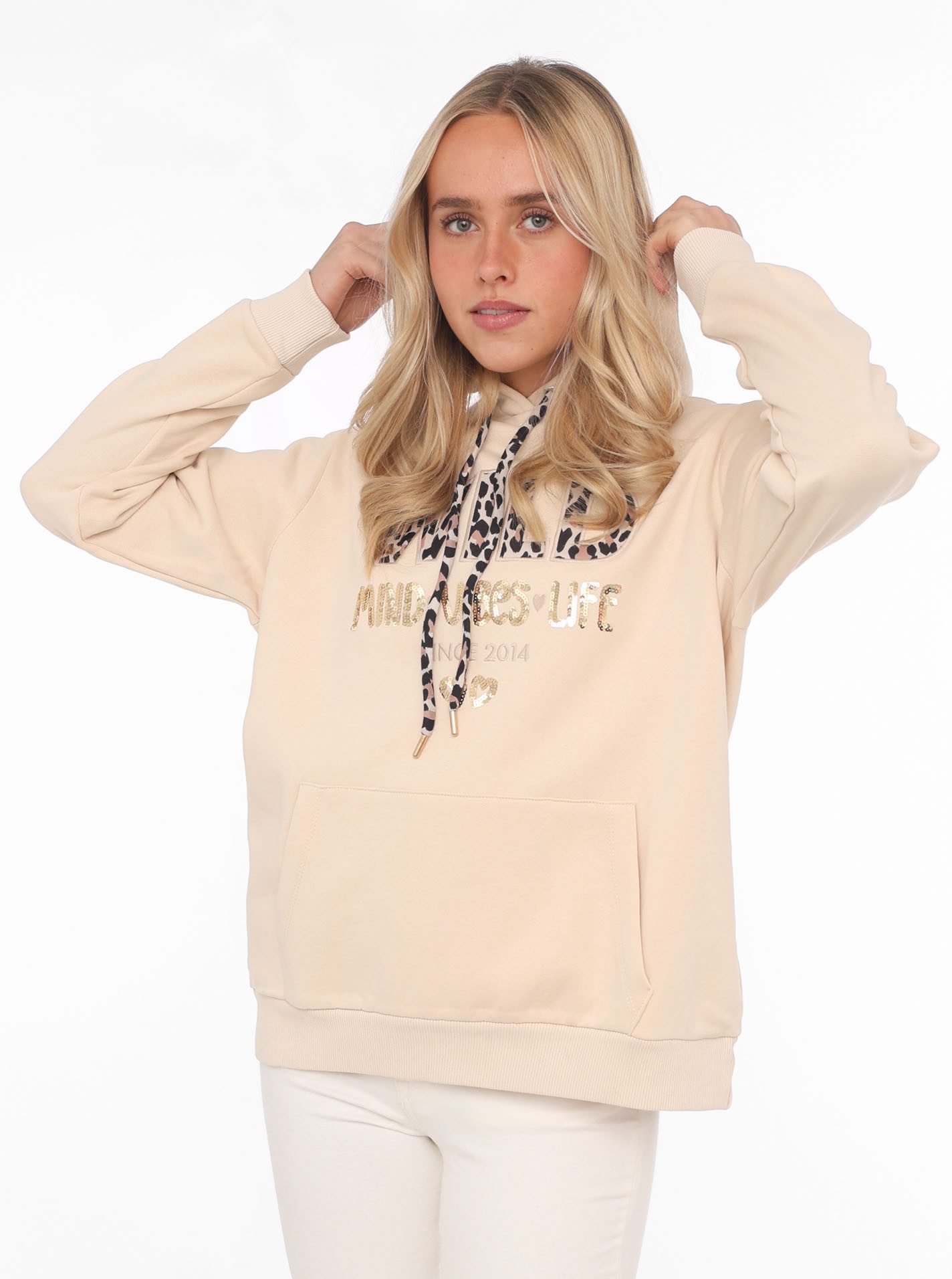 Zwillingsherz Hoodie Wild Free met pailletten, koord en binnenkant van de capuchon in -look