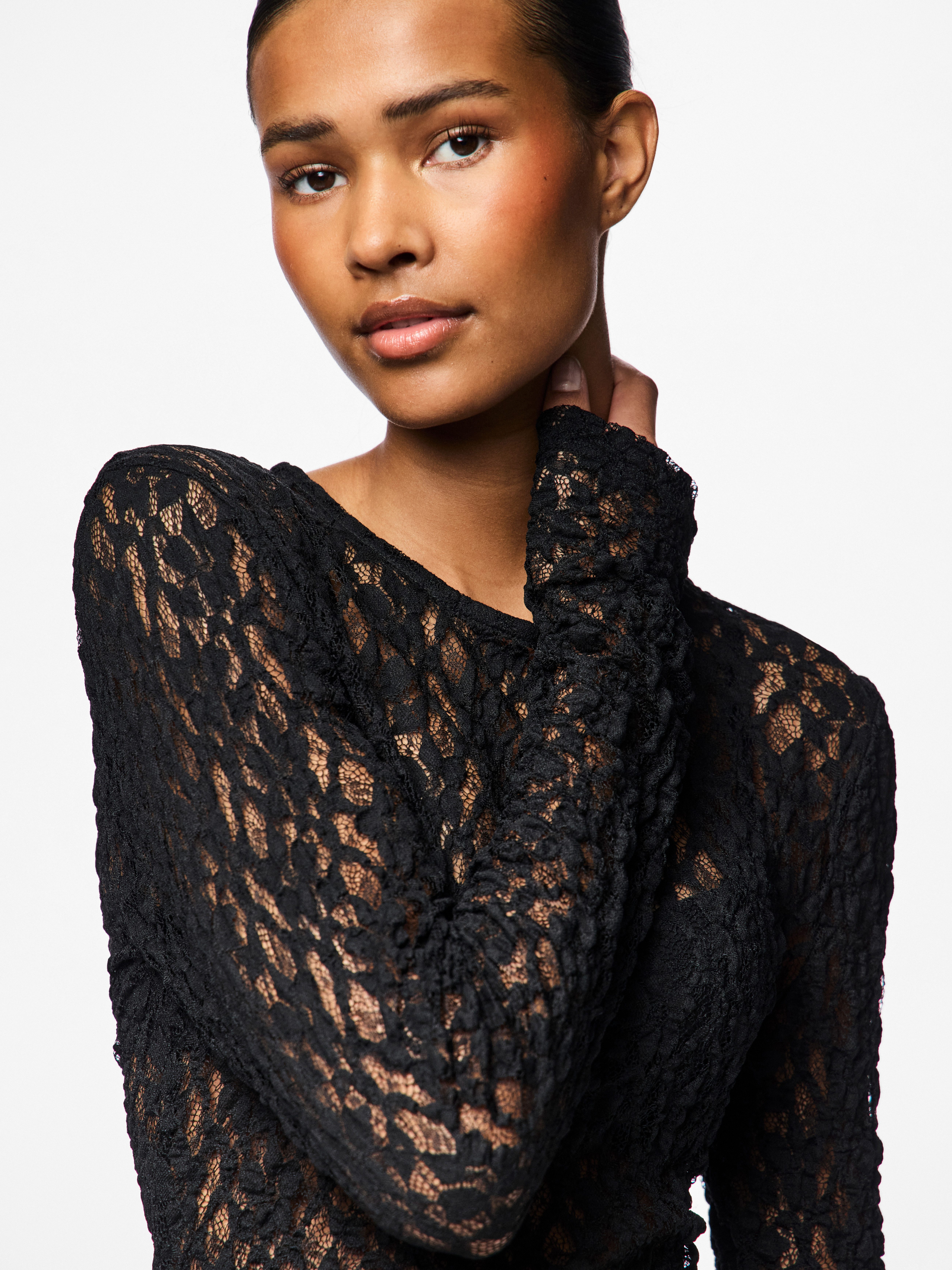 pieces Shirt met lange mouwen PCHAZEL LS LACE TOP NOOS