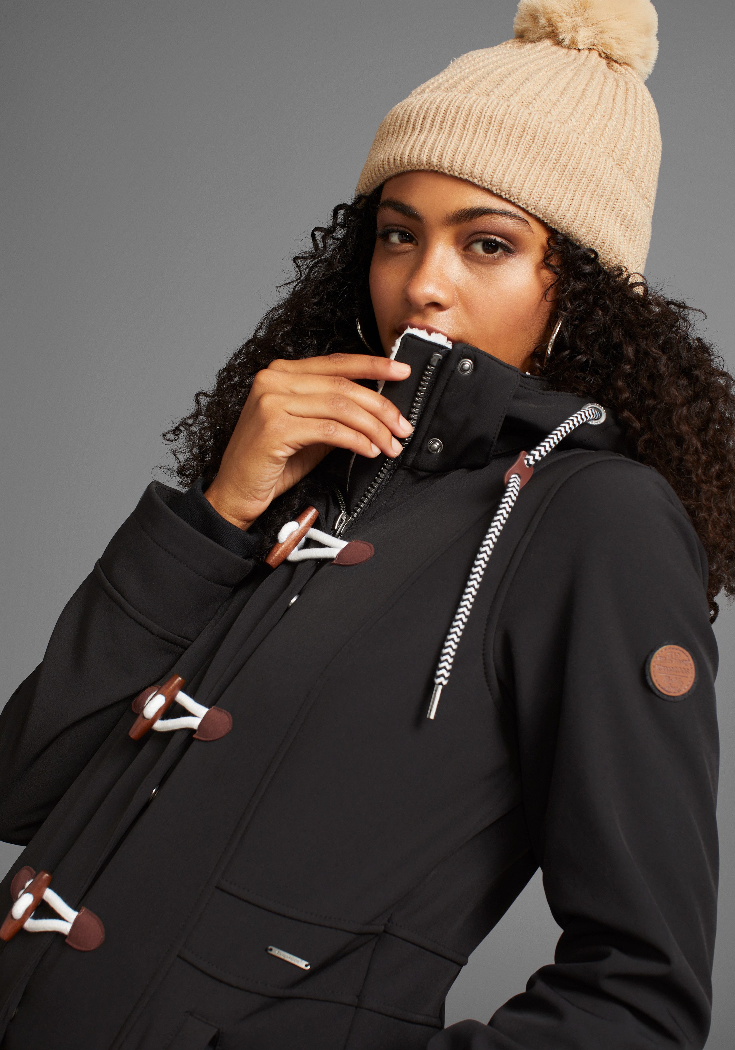 KangaROOS Softshell-jack figuurvolgende pasvorm, normale snit, met afneembare capuchon