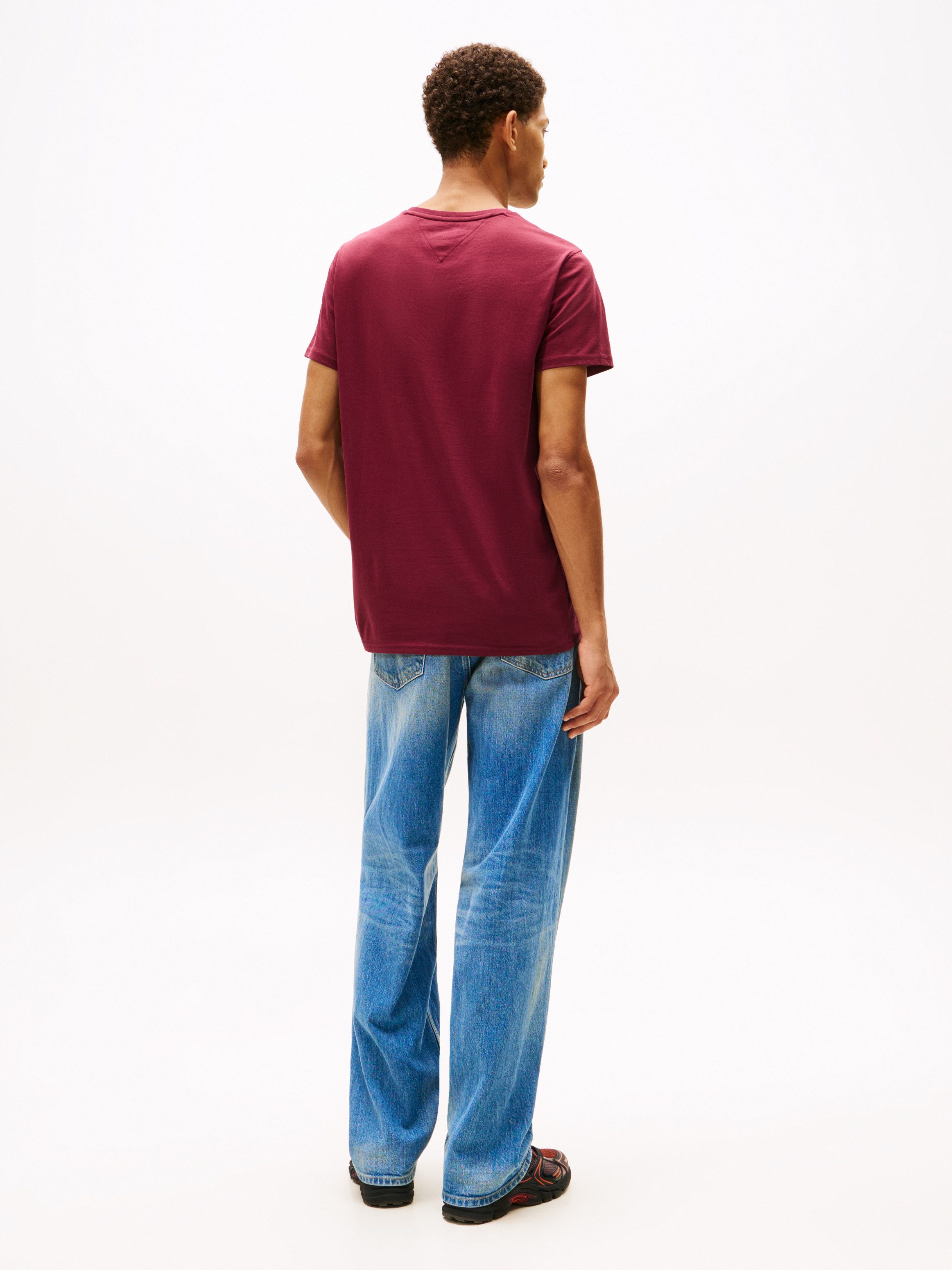 TOMMY JEANS T-shirt TJM ESSENTIAL SOLID TEE met ronde hals en subtiele logo-vlag