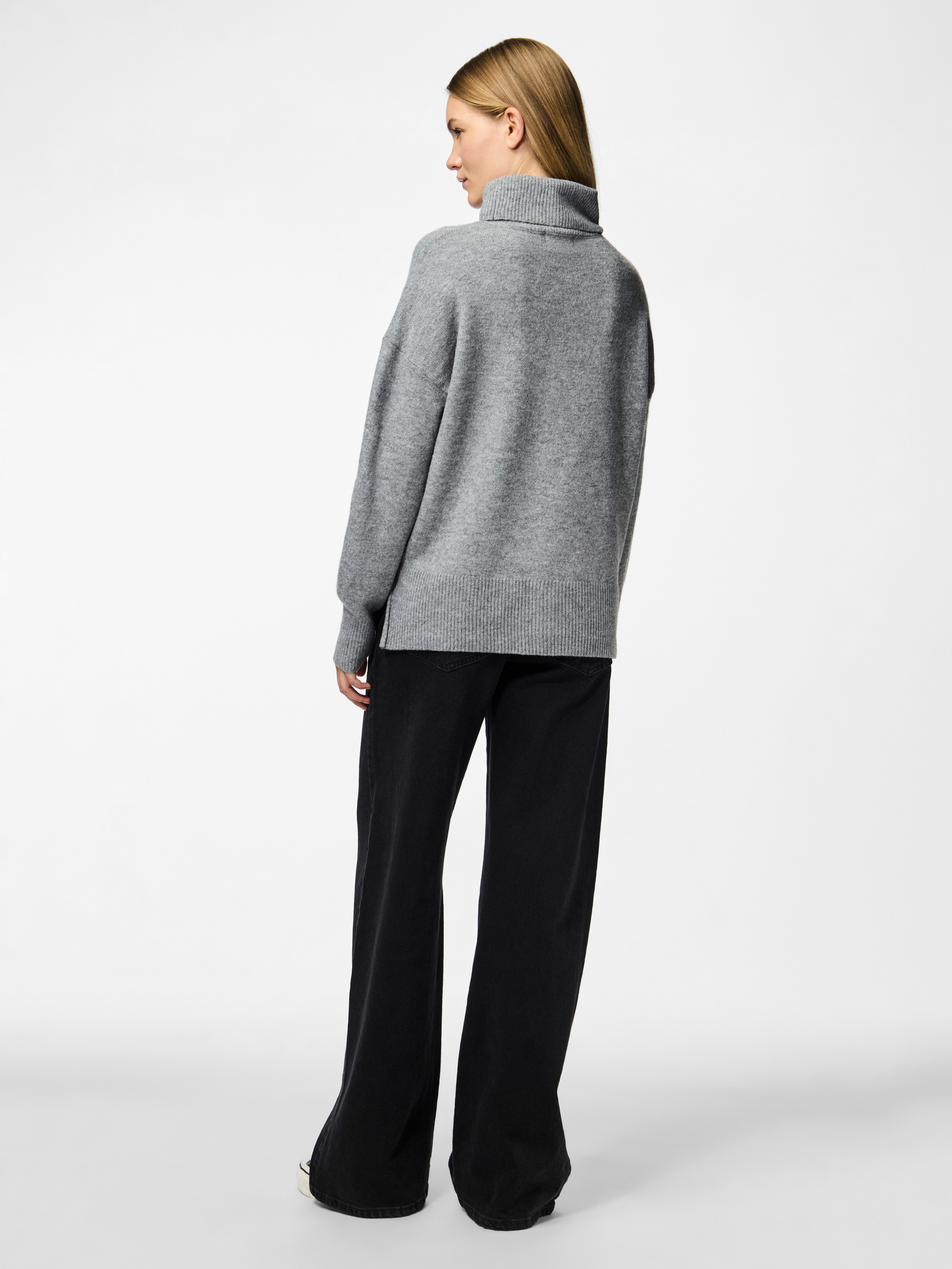 pieces Coltrui PCMALOU LS ROLLNECK KNIT NOOS BC