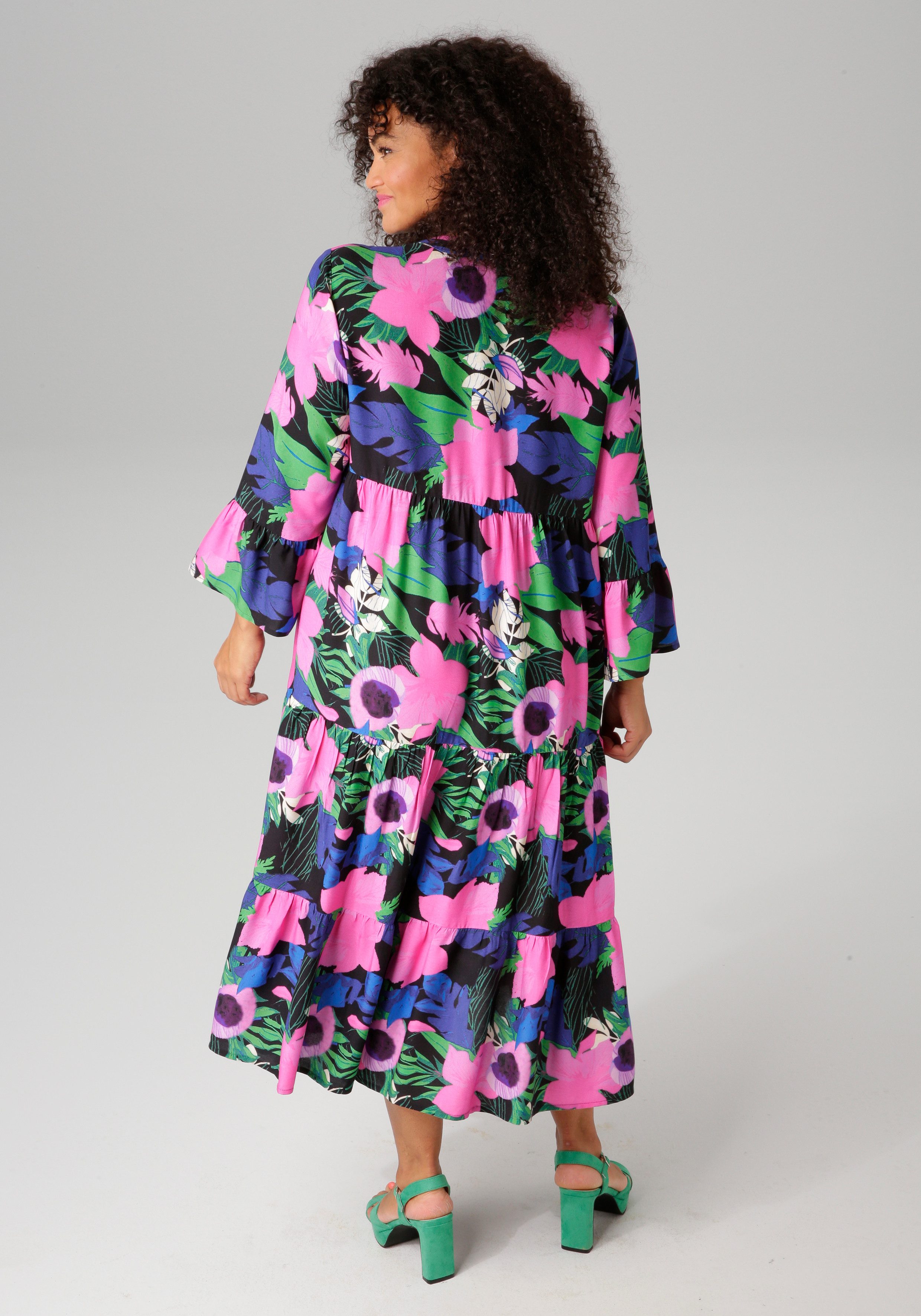 Aniston PLUS Midi-jurk met kleurrijke, grootschalige bloemenprint - nieuwe collectie