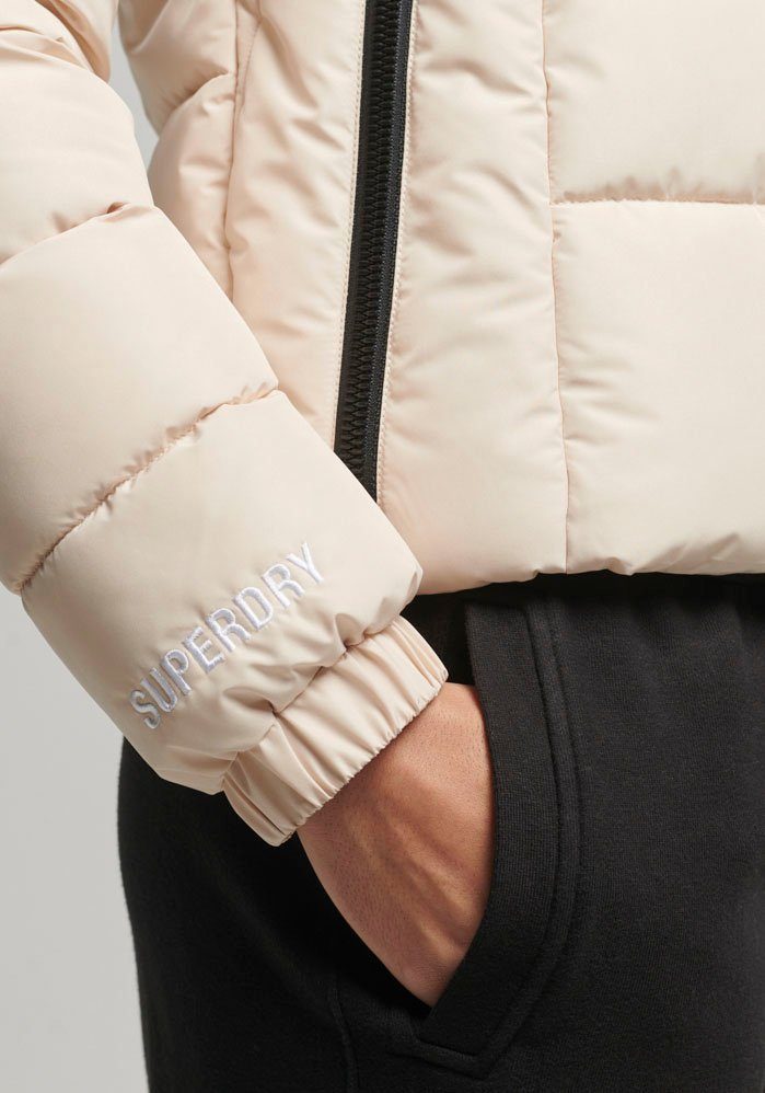Superdry Gewatteerde jas HOODED SPIRIT SPORTS PUFFER van waterafstotend materiaal