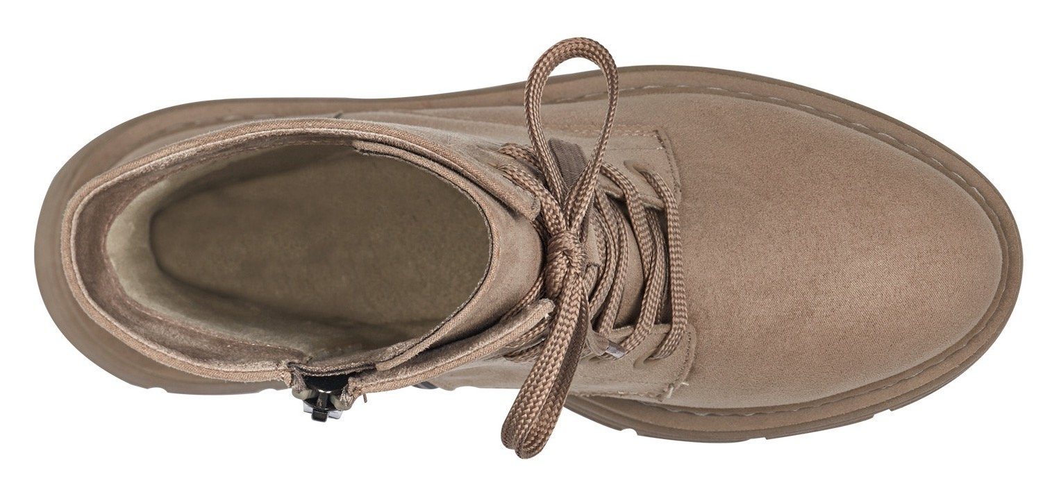 Marco Tozzi Hoge veterschoenen in eenkleurige look