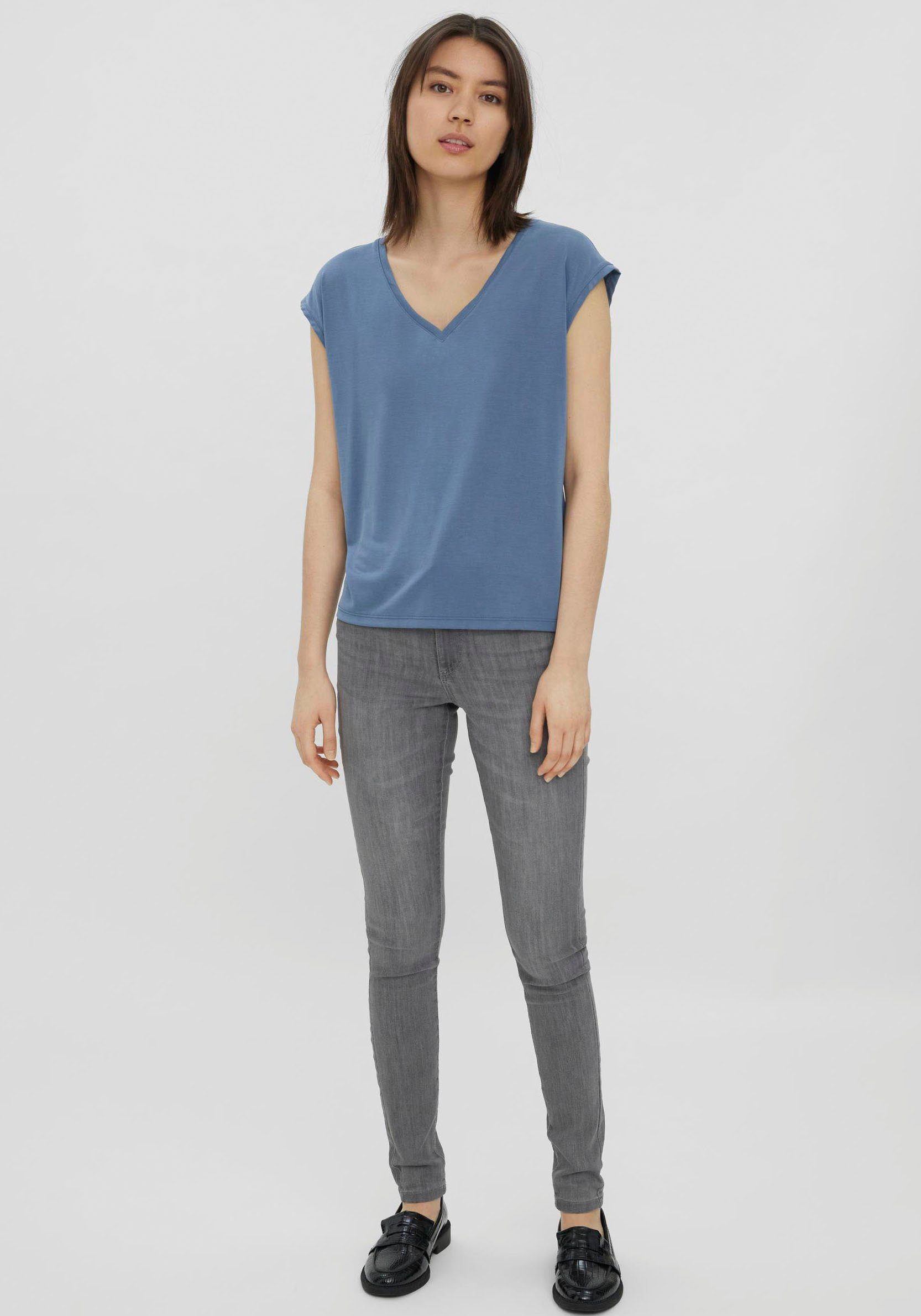 Vero Moda Shirt met V-hals VMFILLI SS V-NECK TEE GA NOOS in een materialenmix met tencel™ modal