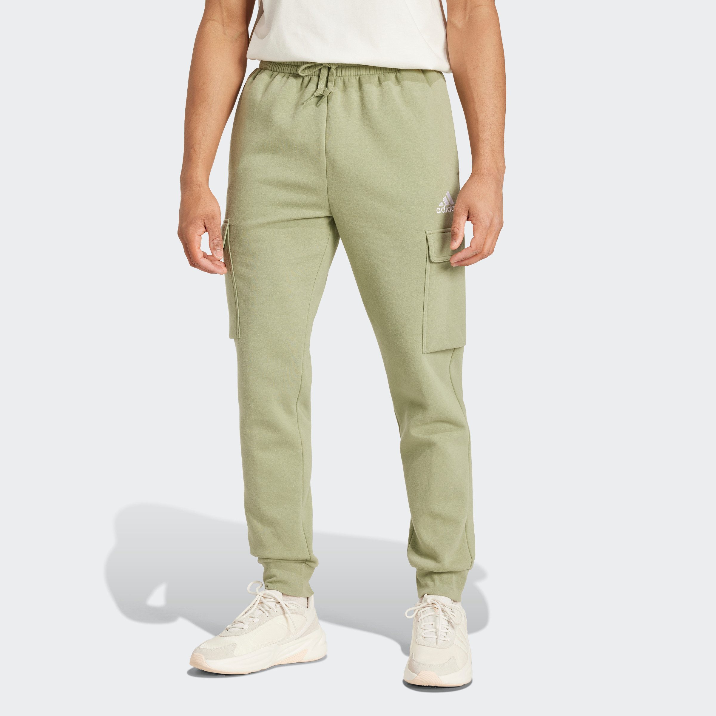 adidas Sportswear Sportbroek ESSENTIALS FLEECE REGULAR TAPERED CARGOBROEK (1-delig)