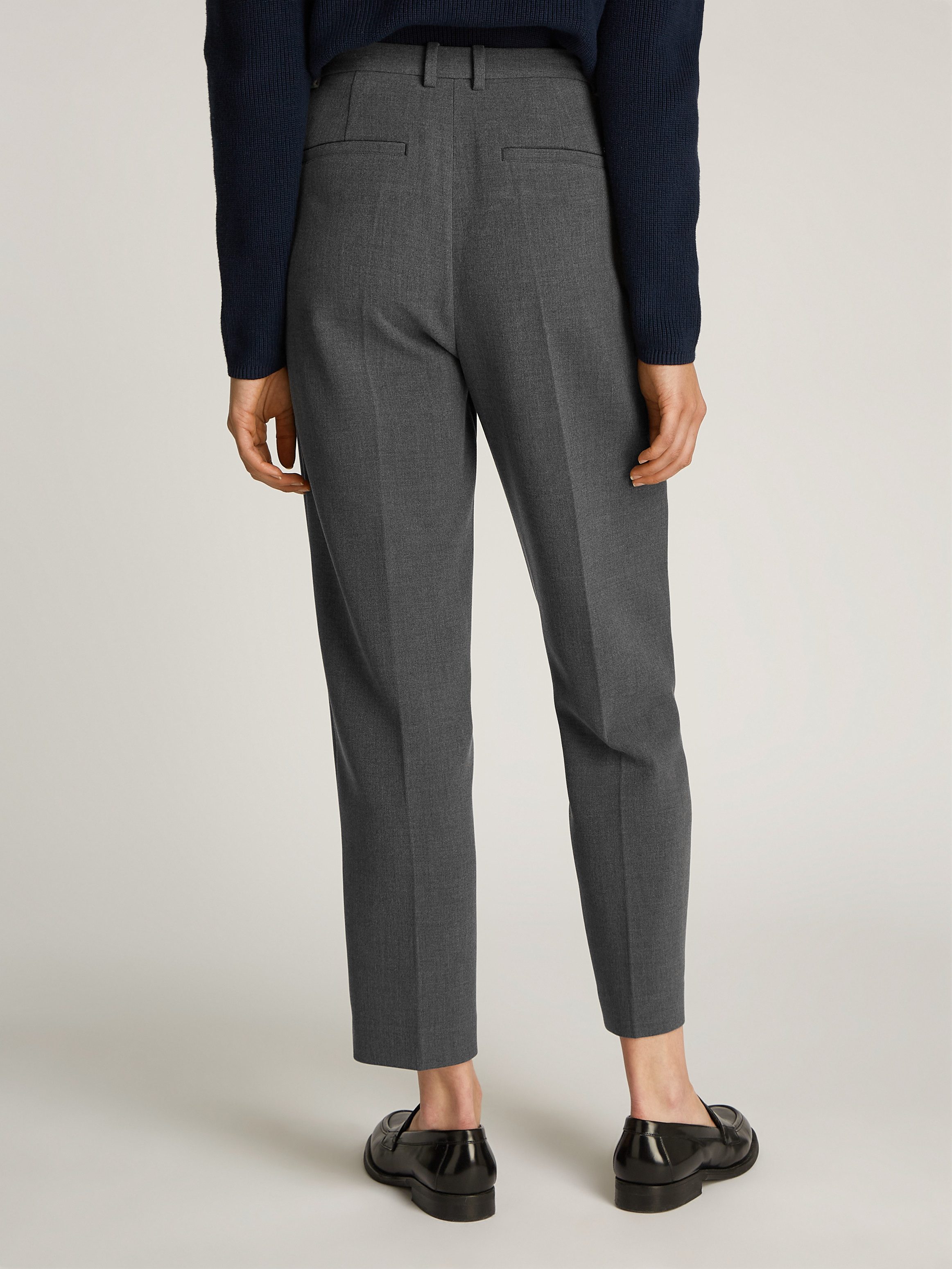 Tommy Hilfiger Geweven broek PUNTO SLIM STRAIGHT PANT met strijkvouwen metalen label