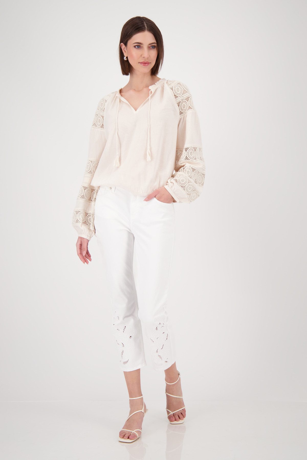Monari Blouse zonder sluiting met kant