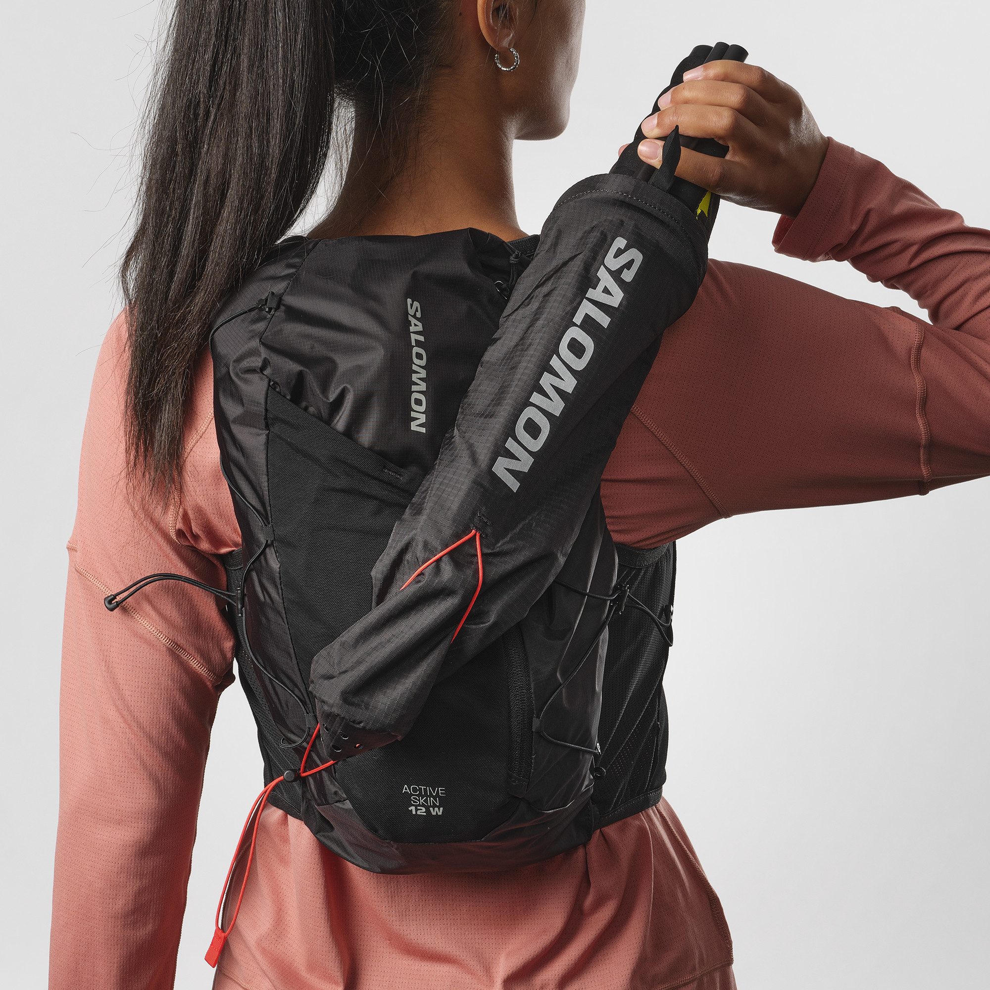Salomon Drinkrugzak ACTIVE SKIN 12 met praktische flessenvakken