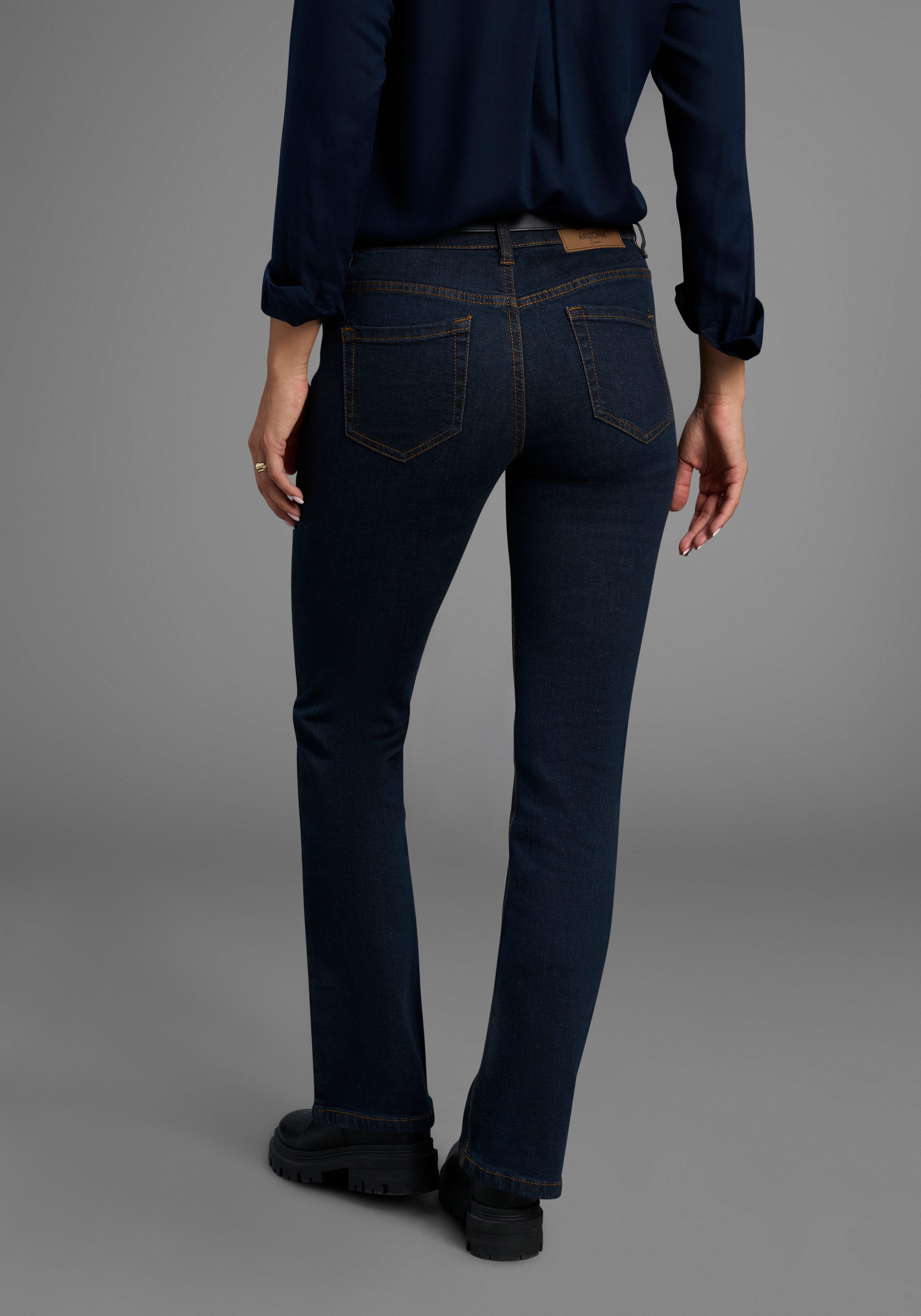 Arizona Bootcut jeans Tailleband met zij-elastiek inzet hoge taille, bootcut, met stretch, klassieke 5-pocket-stijl