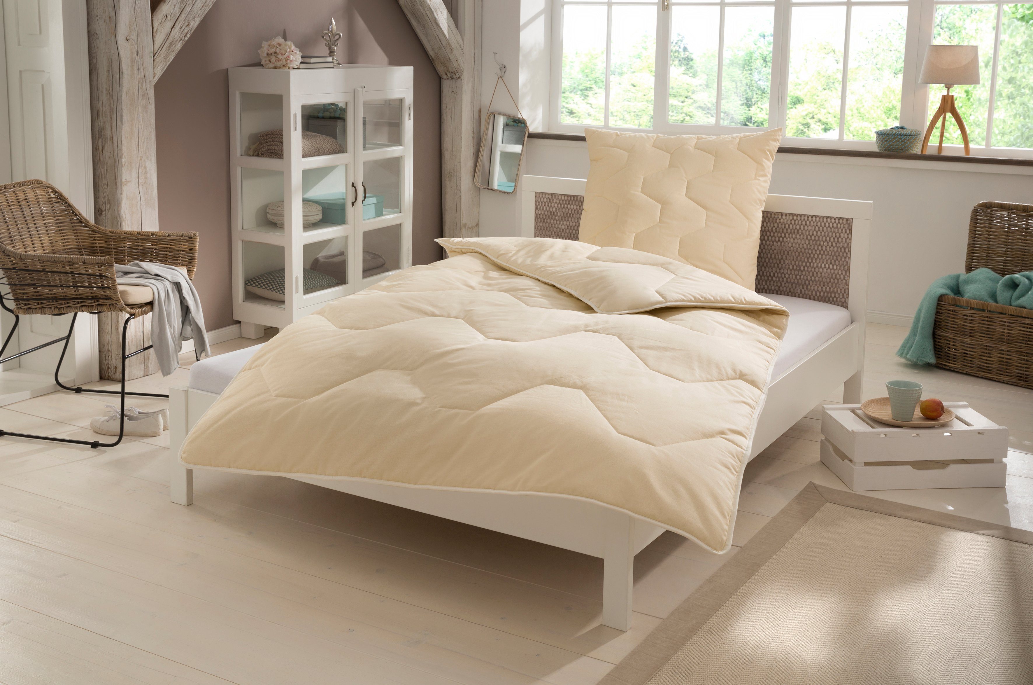 Älgdröm Dekbed van natuurlijke vezels + hoofdkussen Dekbed 135x200 cm, deken van natuurlijke materialen Set met kussen 80 x 80 cm, winter en zomer, Made in Germany (voordeelset)