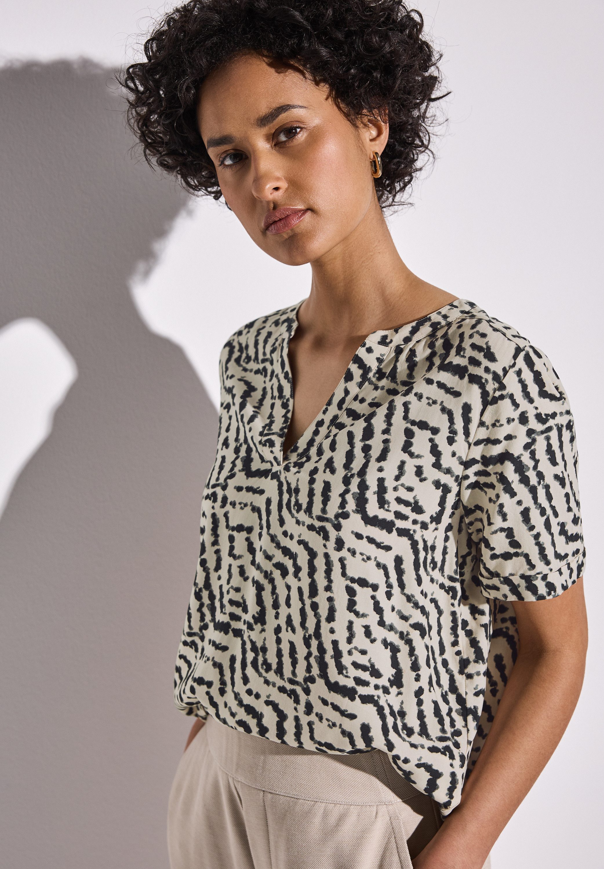 STREET ONE Blouse met korte mouwen met grafisch patroon