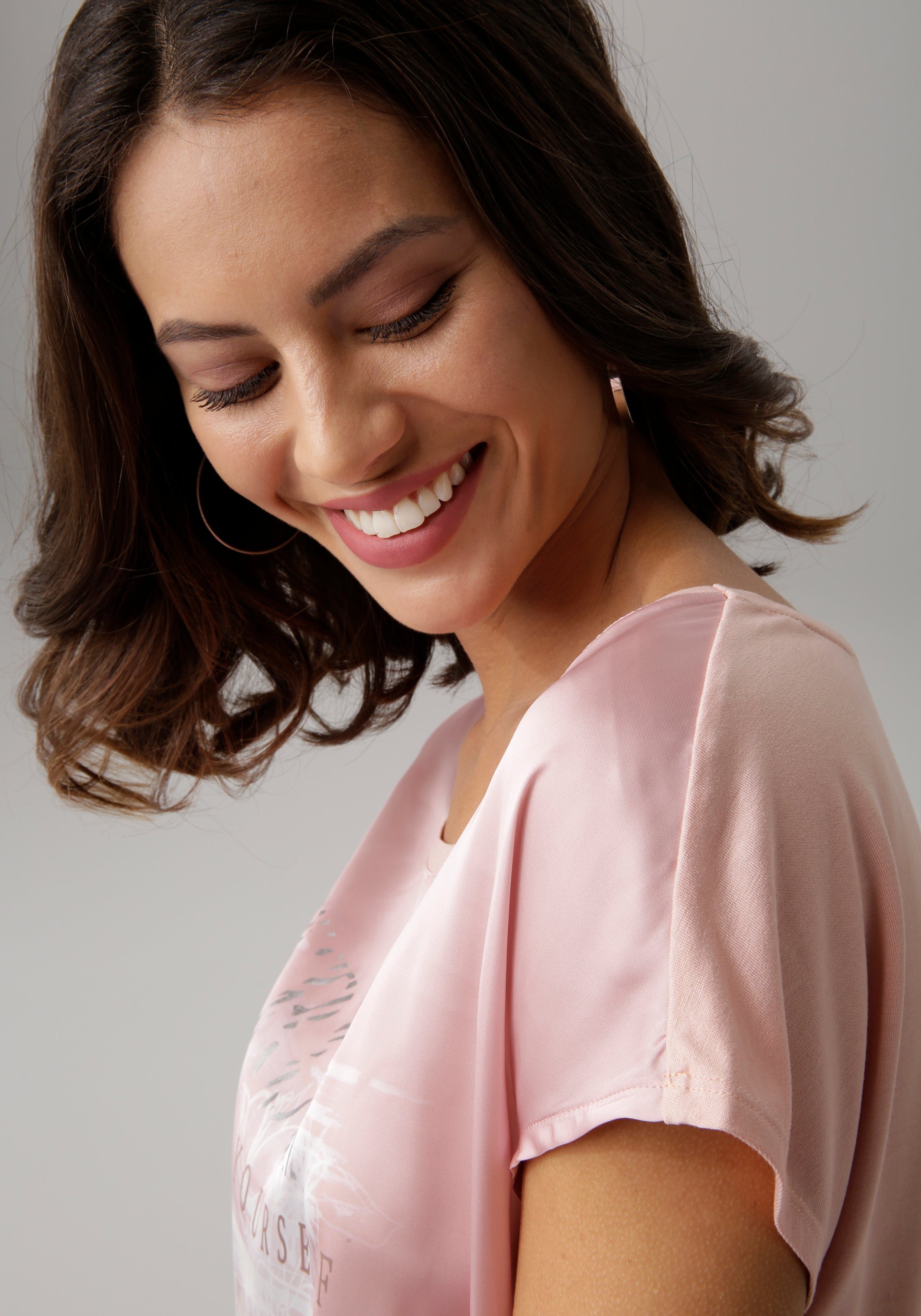 Laura Scott Shirtblouse van satijn met stijlvolle print