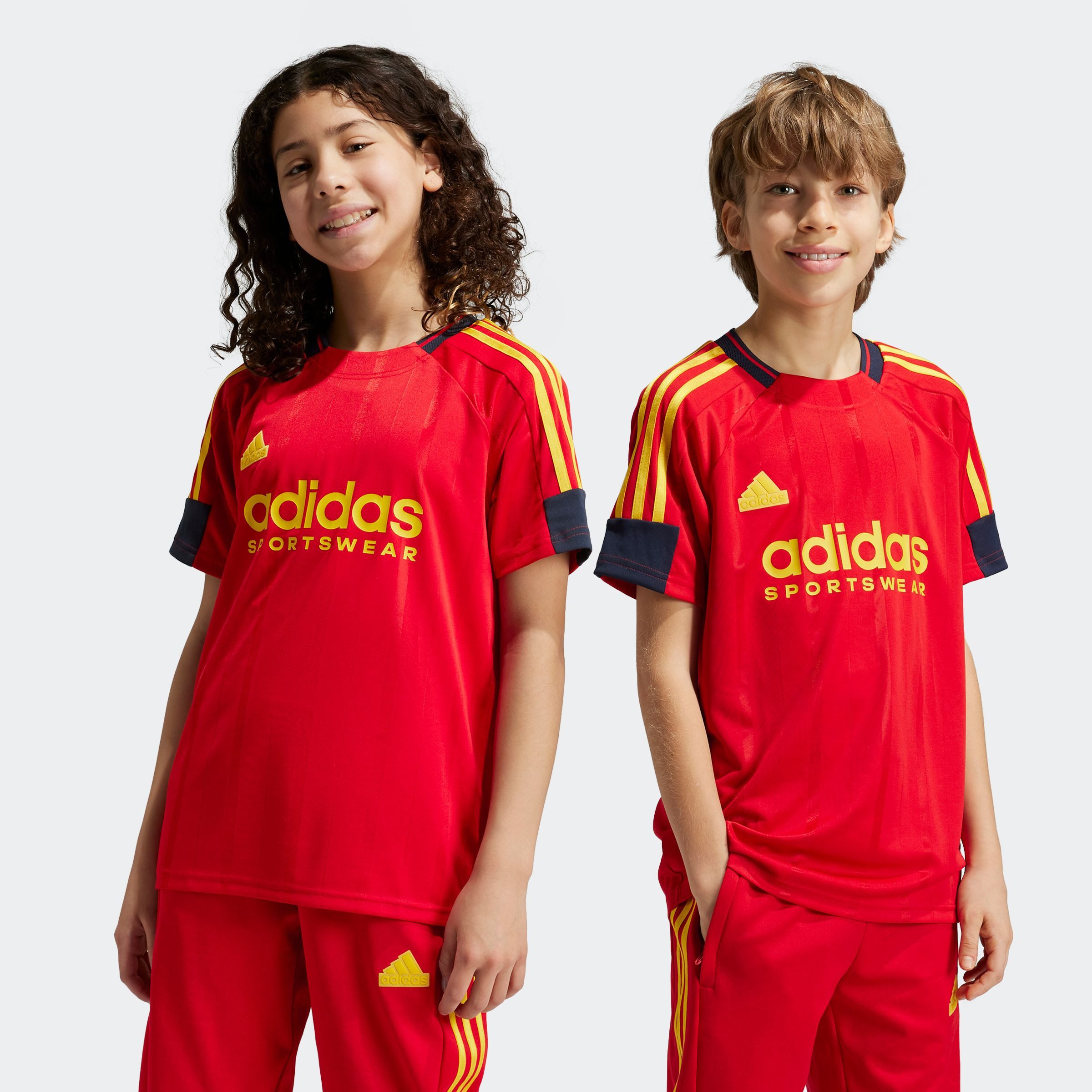 adidas Sportswear T-shirt J NP TEE jongens t-shirts maat 164 rood
