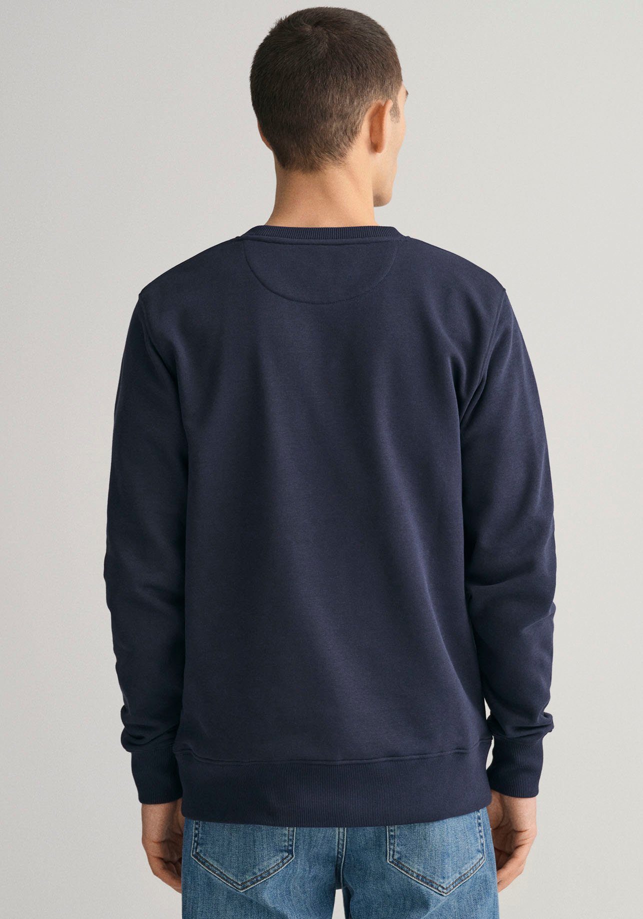 Gant Sweatshirt REG SHIELD C-NECK SWEAT met logoborduursel op borsthoogte
