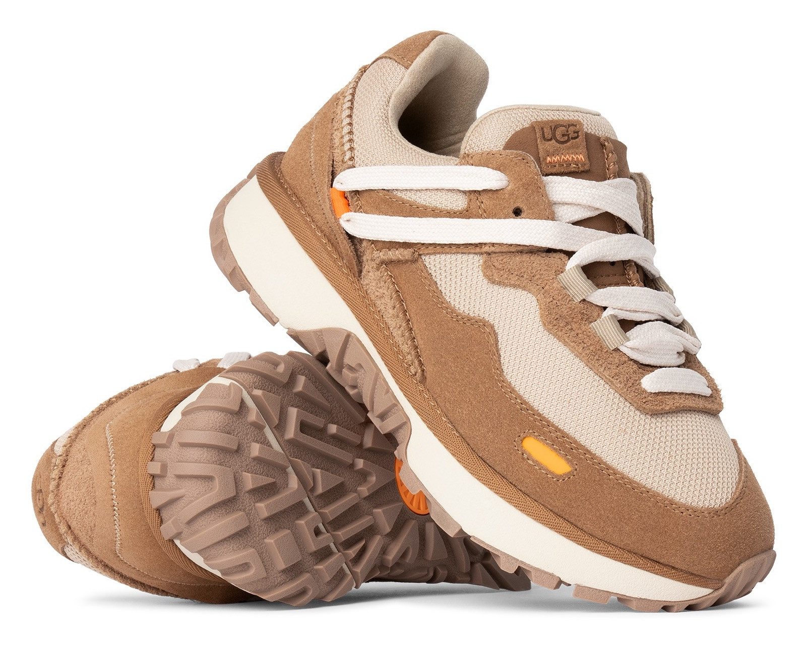 UGG Sneakers RETROFI LOW , chunky sneaker, plateausneaker met gepolsterde schacht