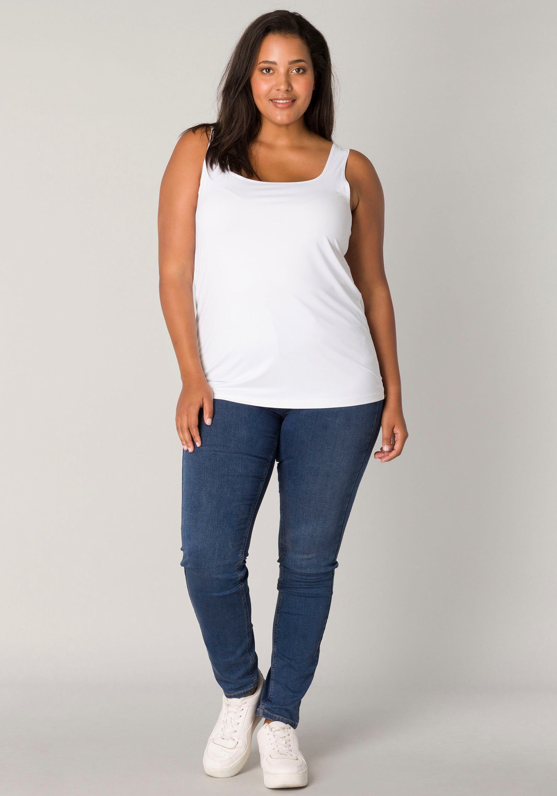 Base Level Curvy Tanktop