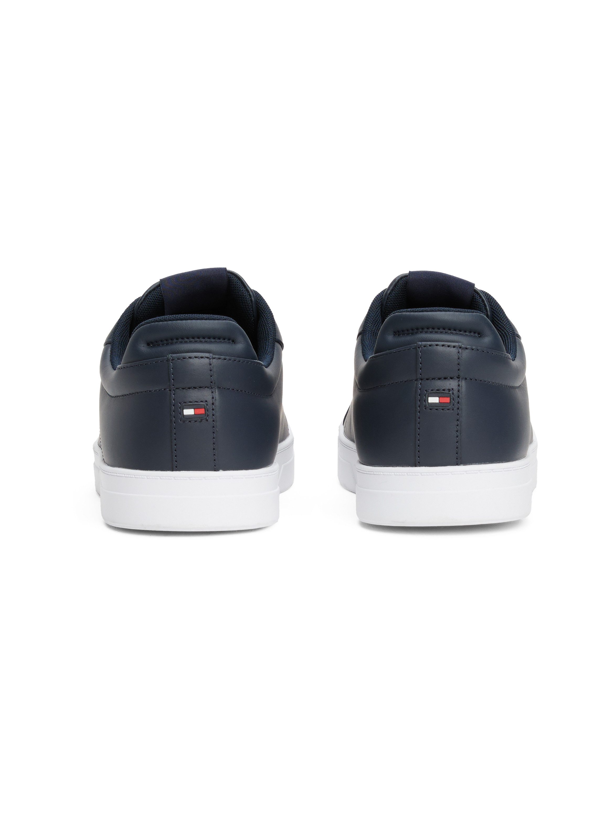 Tommy Hilfiger Sneakers ICON COURT LTH FLAG ESS vrijetijdsschoen, lage schoen, veterschoen met kleine logovlag