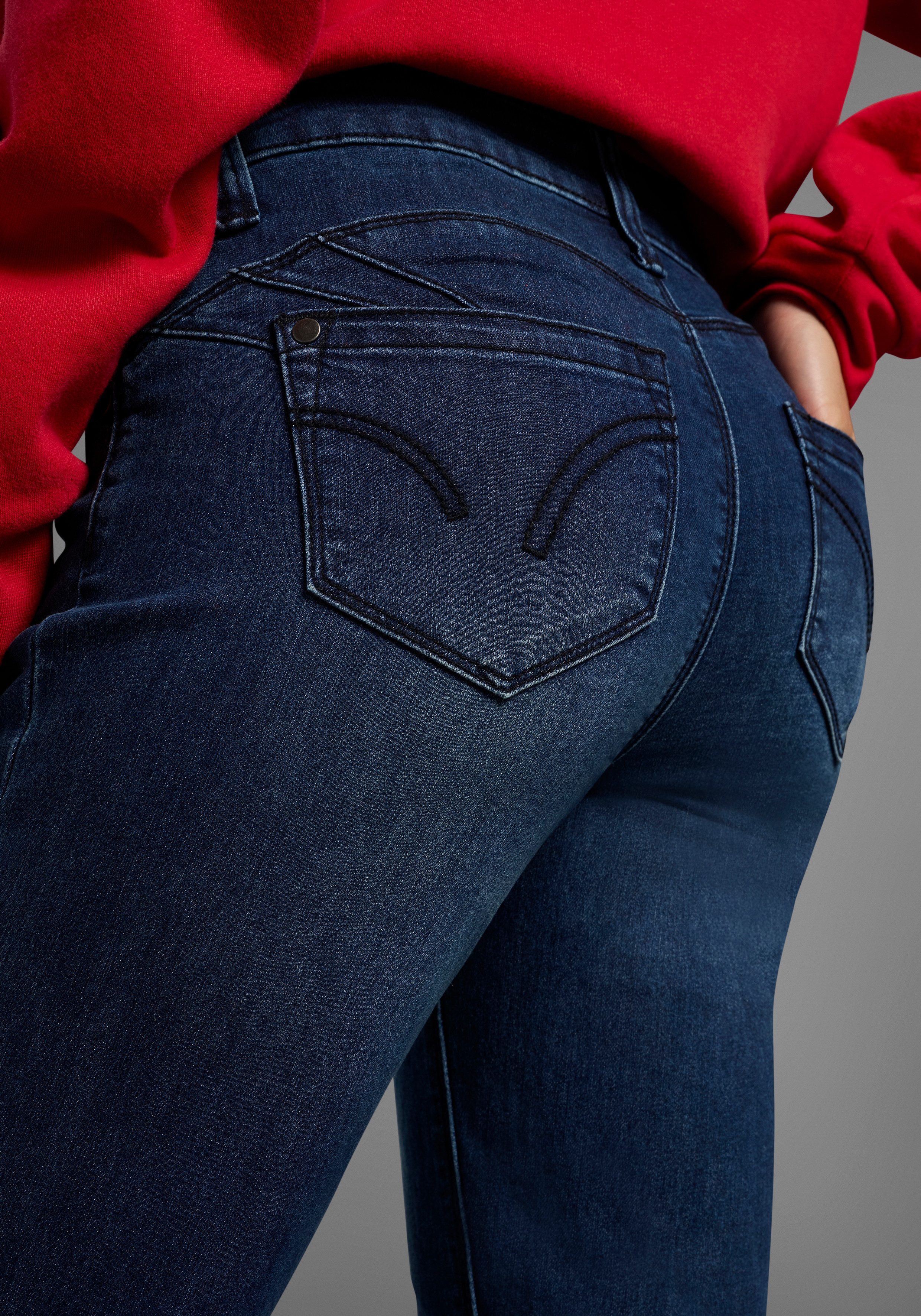 Arizona Bootcut jeans Shaping bootcut, contraststiksels, used-look-wassing, lage taille