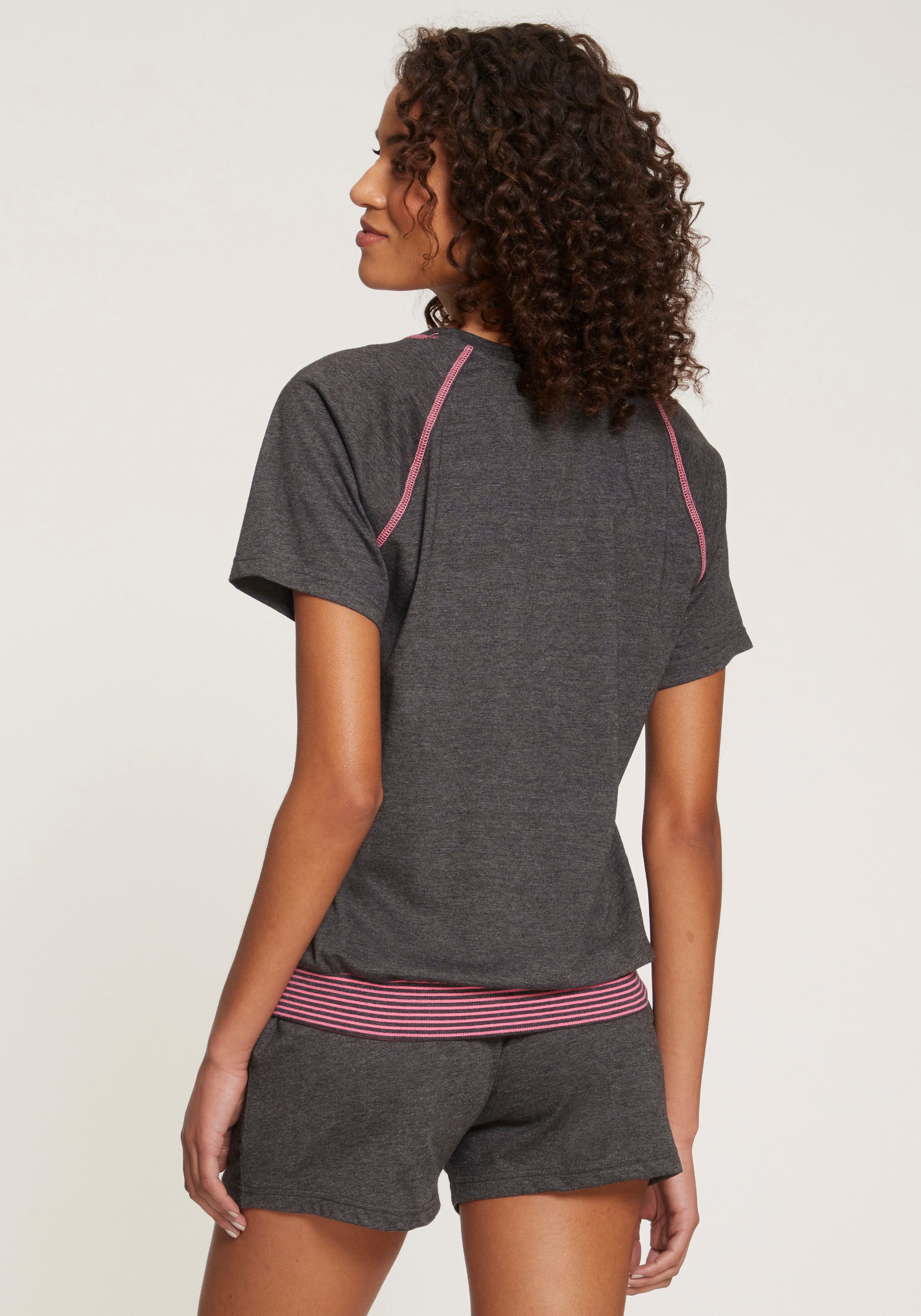 Vivance Dreams Shortama met decoratieve flatlock-naden in neonkleuren (2-delig)