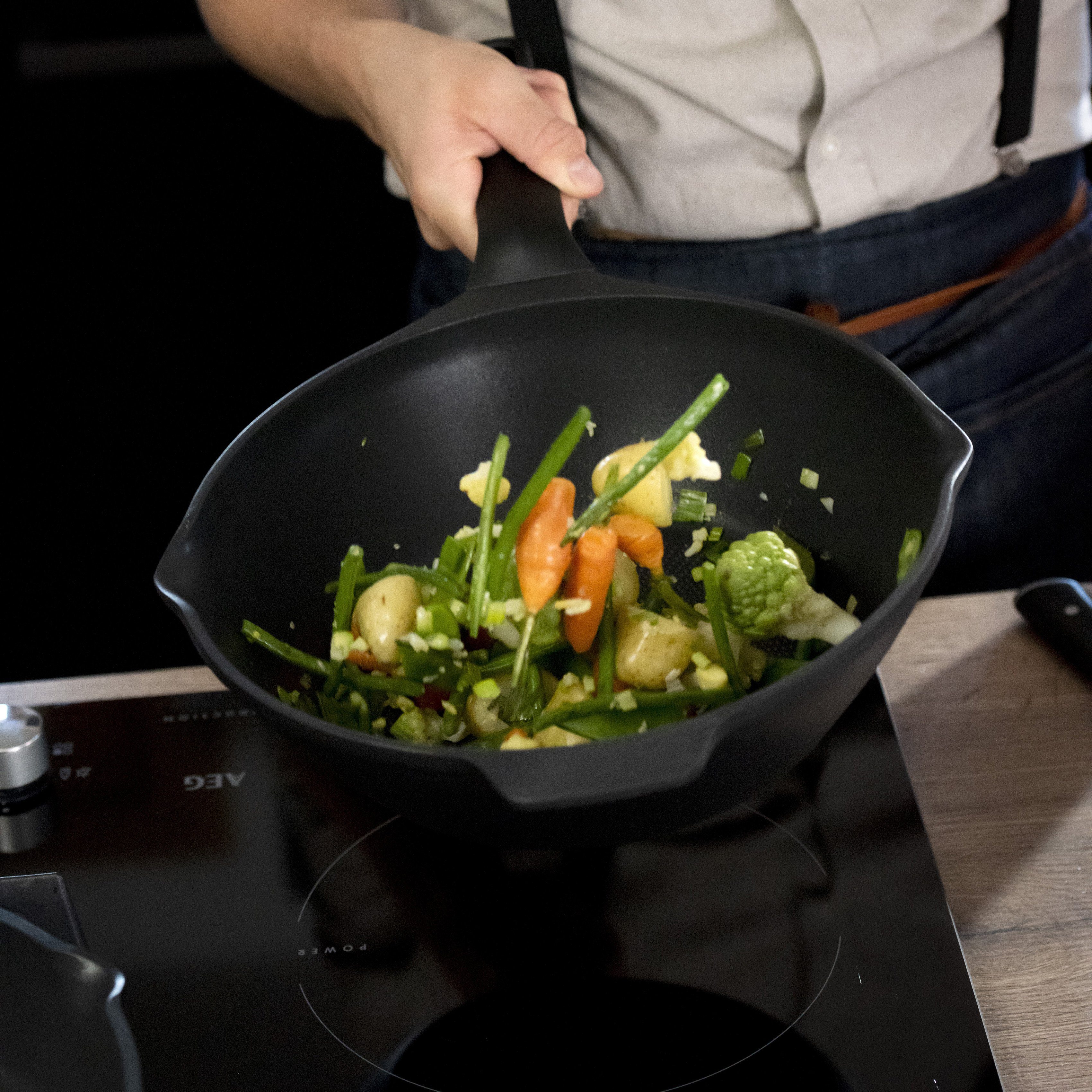 Tefal Wok Robusto Aluminiumgietwerk, anti-aanbaklaag, thermo-signaal, voor alle kookplaten, inductie (1-delig)