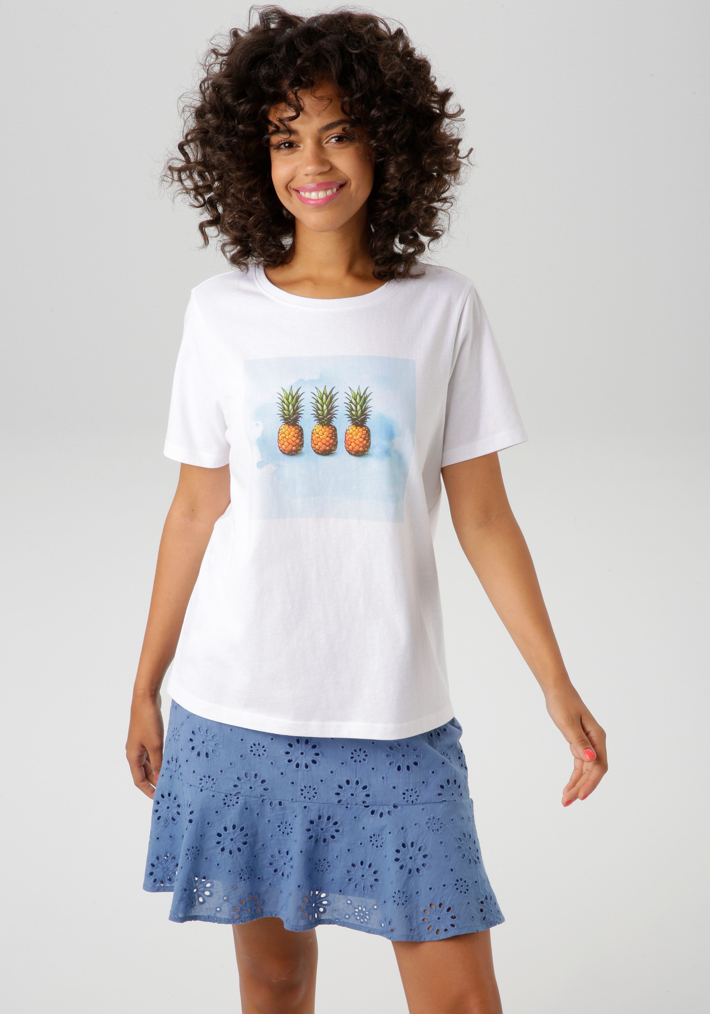 Aniston CASUAL T-shirt met tropische ananas frontprint - nieuwe collectie