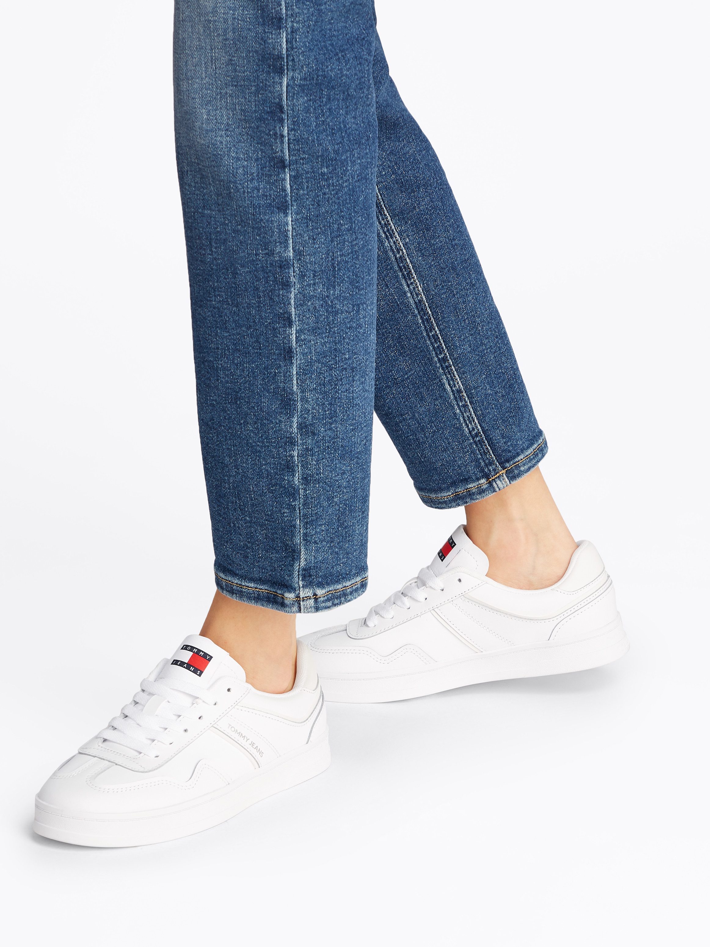 TOMMY JEANS Plateausneakers THE GREENWICH LEATHER , vrijetijdsschoen, lage schoen, veterschoen in basket-look