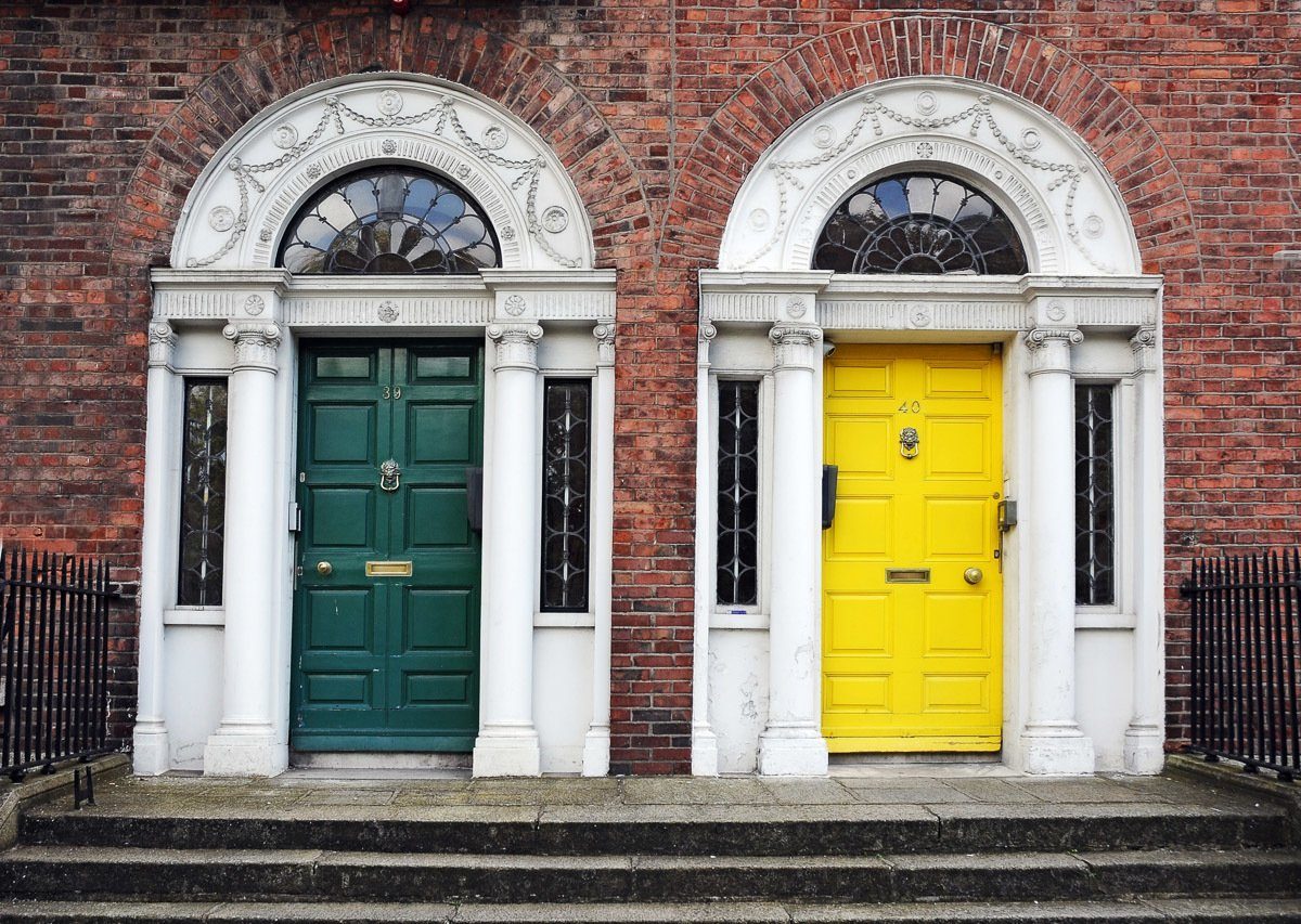 Papermoon Fotobehang Dublin Türen