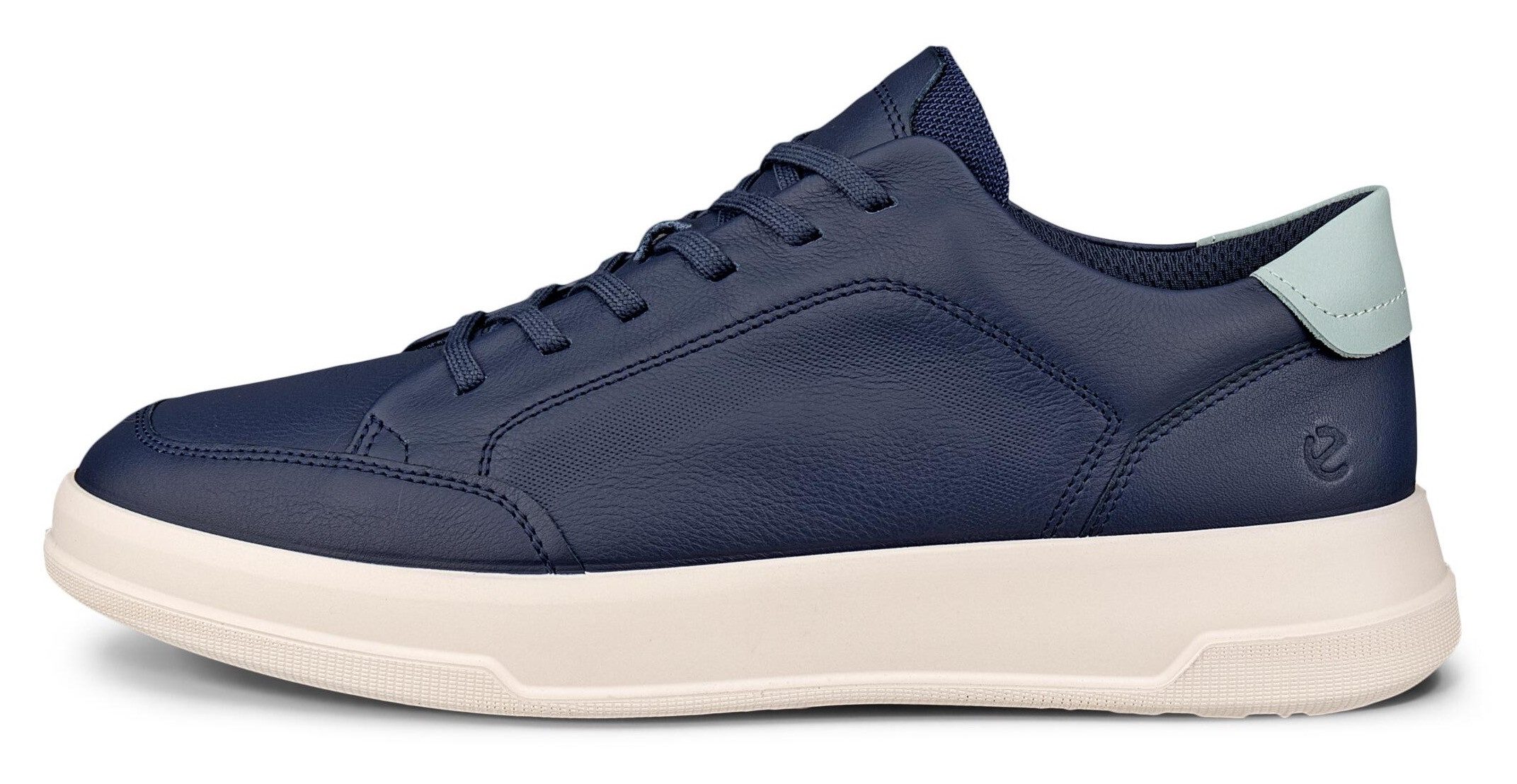 Ecco Sneakers