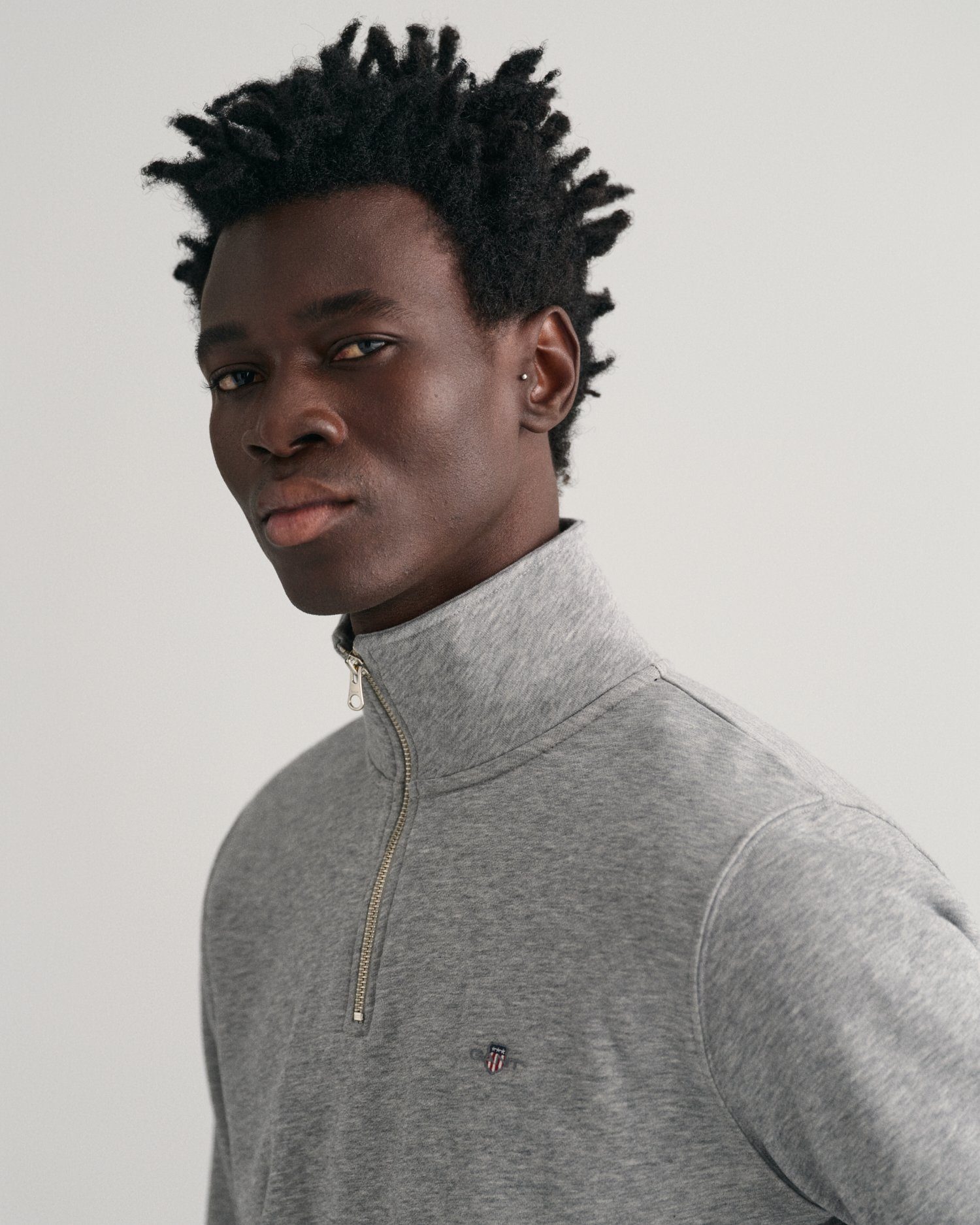 Gant Sweatshirt REG SHIELD HALF ZIP SWEAT met logoborduursel op borsthoogte
