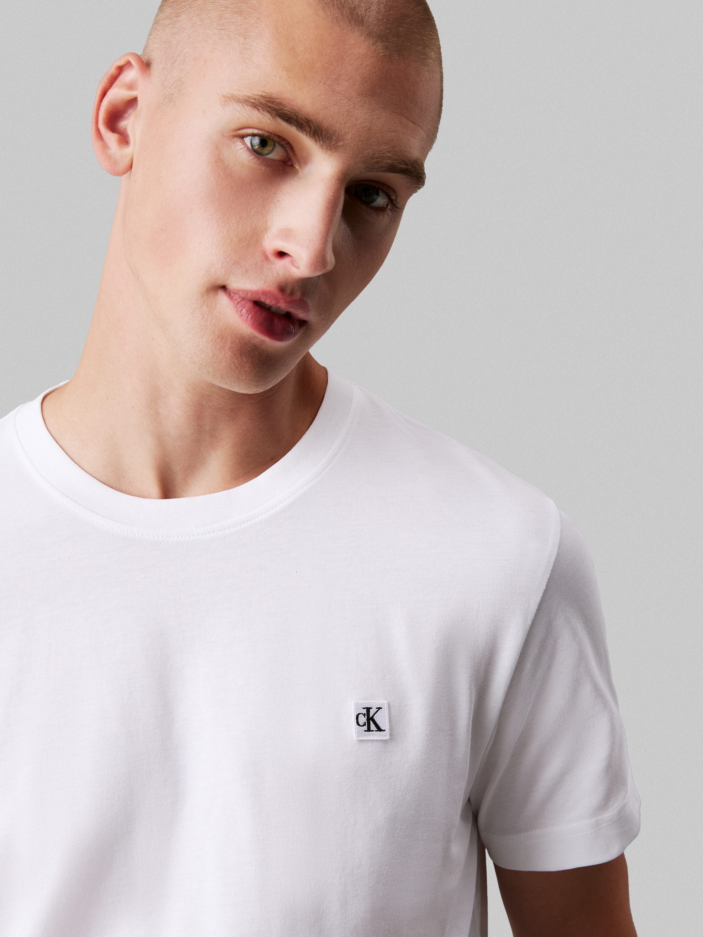 Calvin Klein T-shirt CK EMBRO BADGE TEE