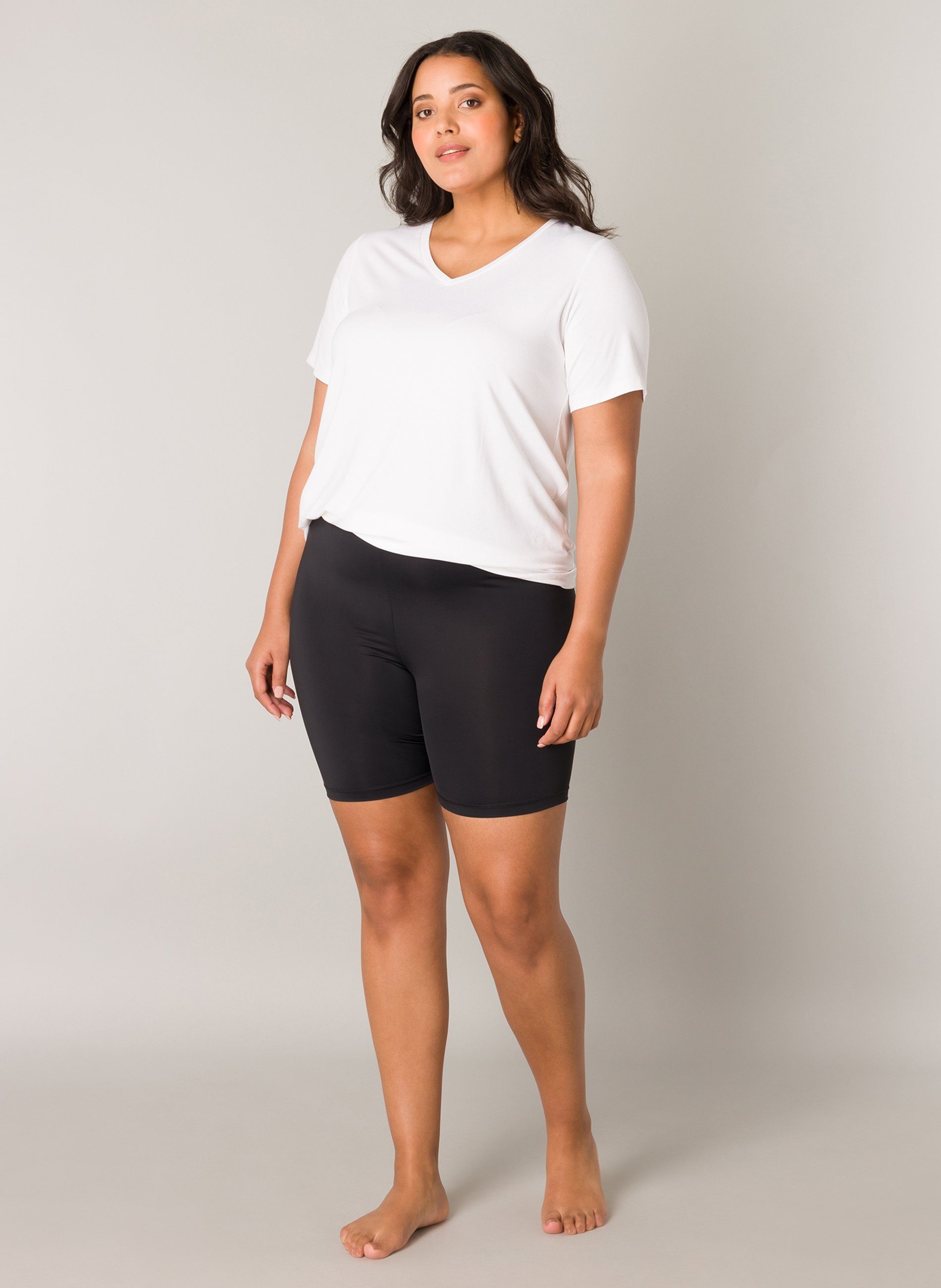 Base Level Curvy Short met elastaan